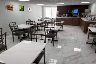 Hotel Wingate Livonia MI photo 3