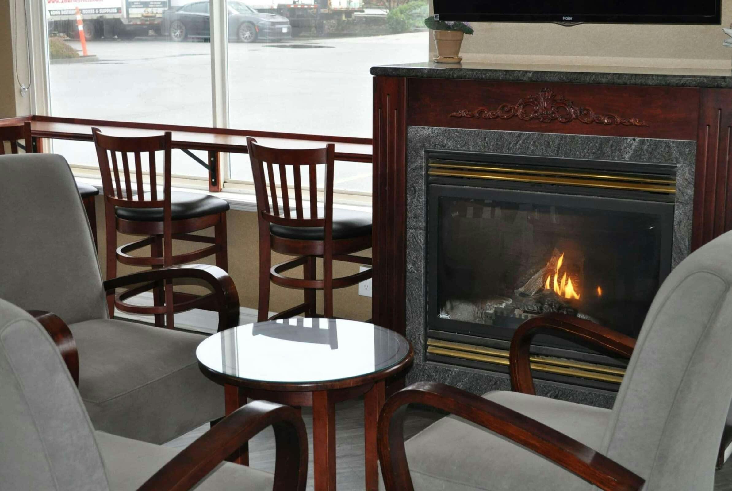 Hotel Travelodge Langley photo 2