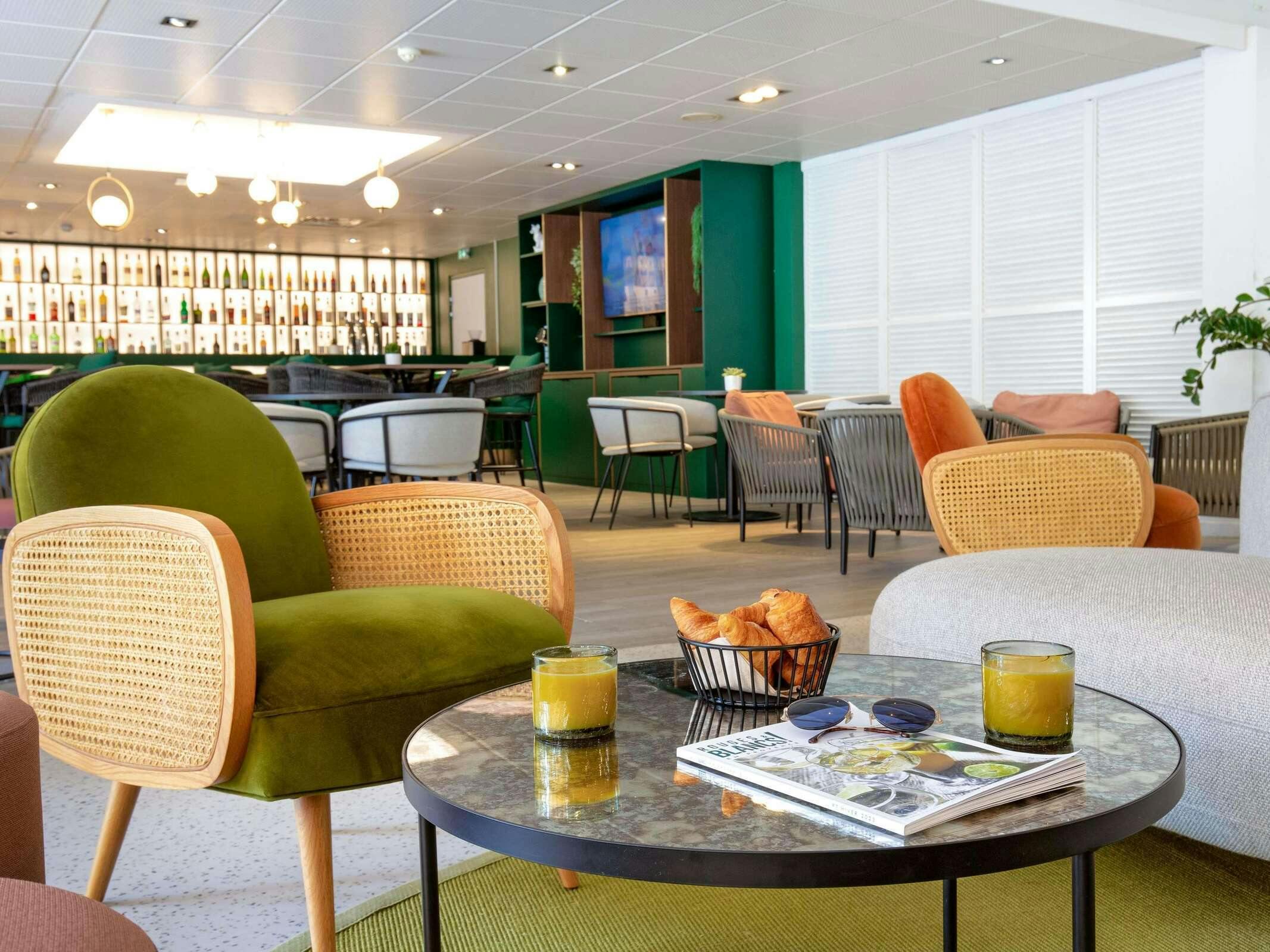 Hotel Mercure Aix-en-Provence Beaumanoir photo 2