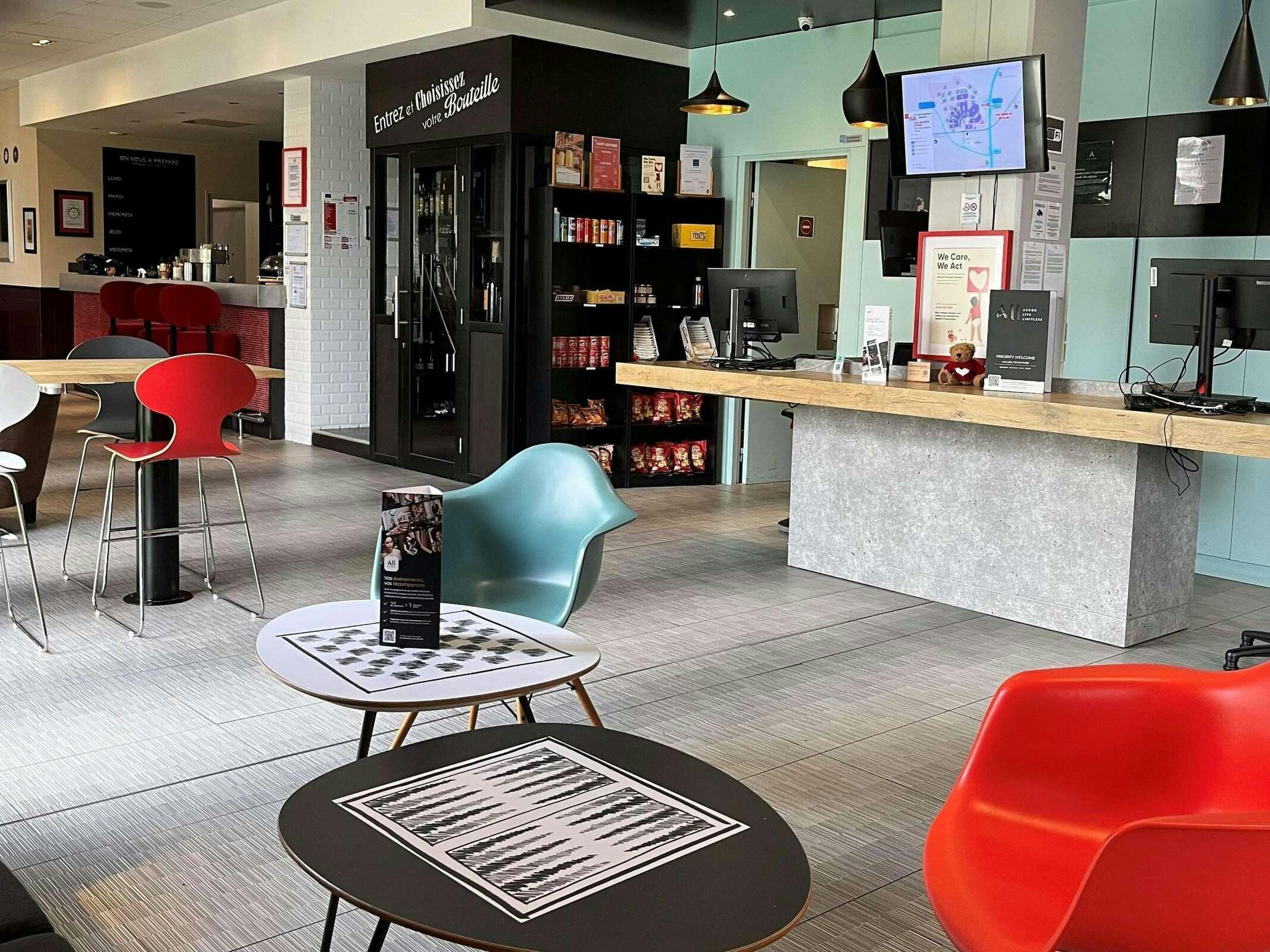 Hotel Ibis Villepinte Parc Expos photo 3