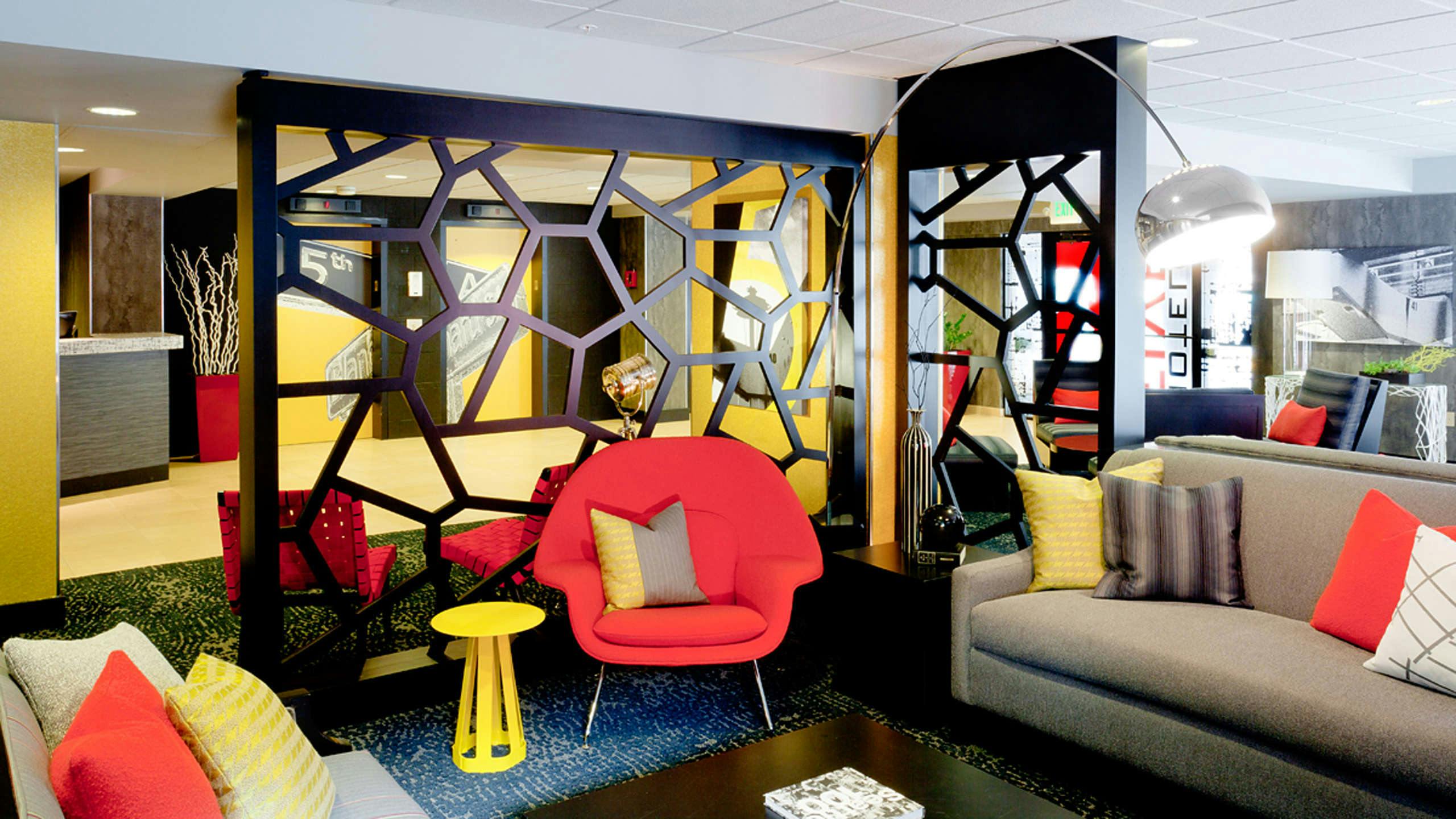 Hotel Staypineapple at Hotel Five photo 2