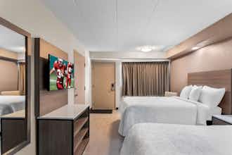 Hotel Red Roof PLUS+ Chicago - Hoffman Estates photo 2