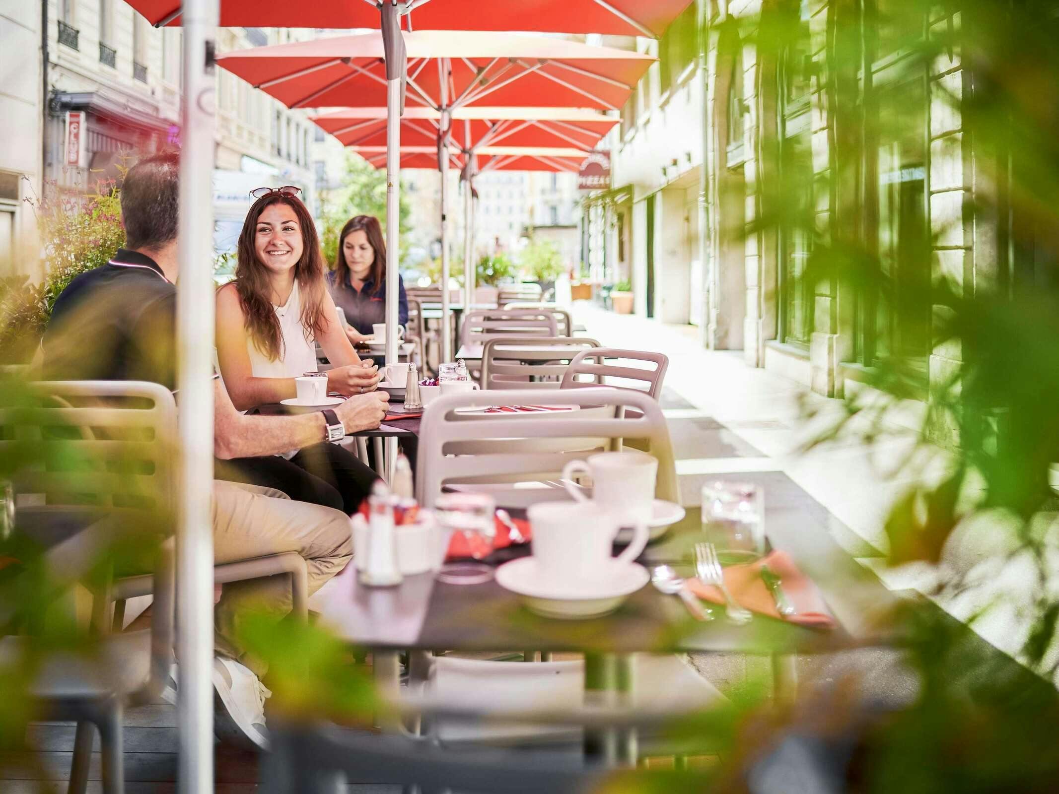 Hotel Hotel Mercure Lyon Centre Plaza Republique photo 2