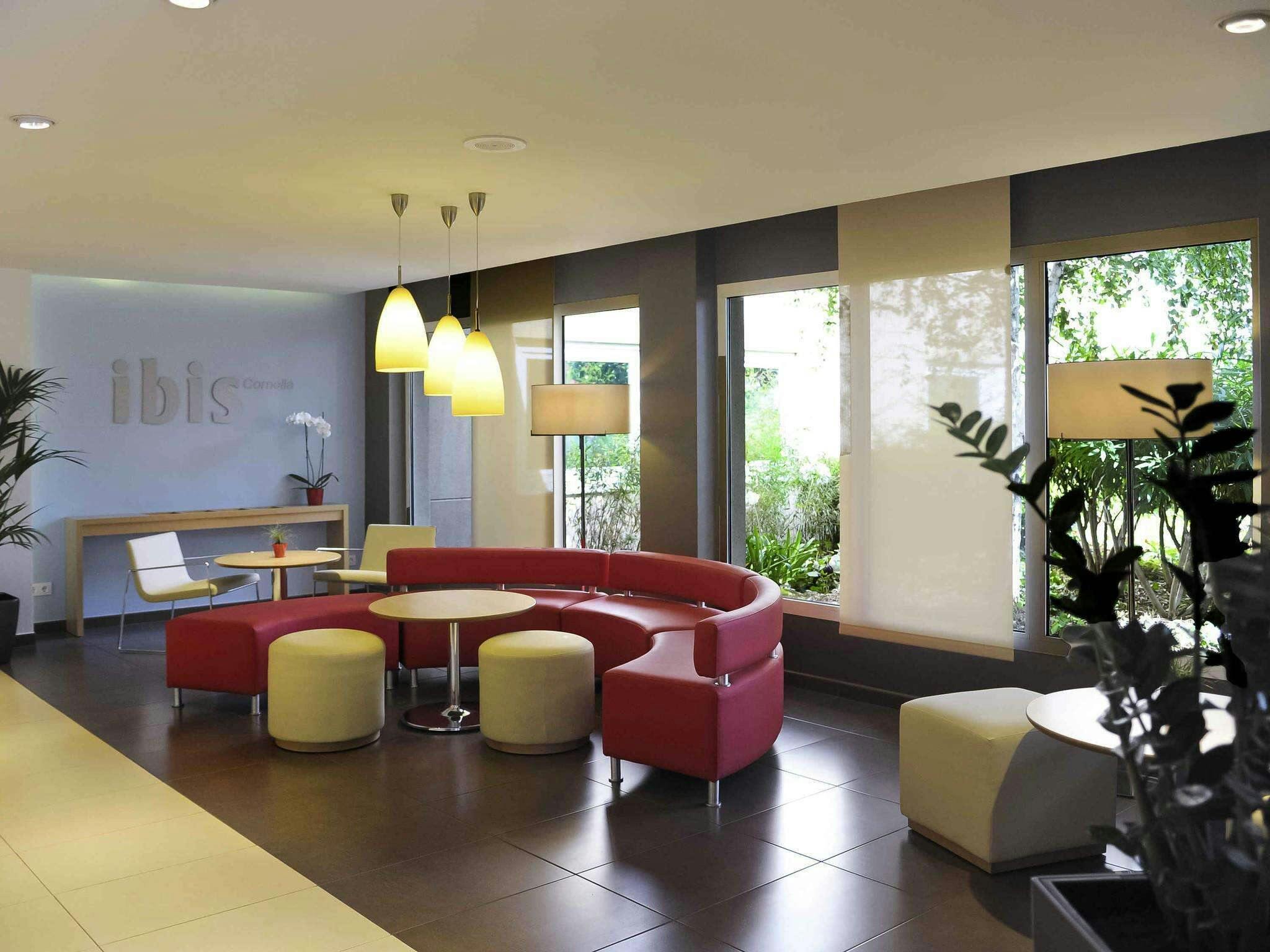 Hotel Ibis Barcelona Cornella photo 4