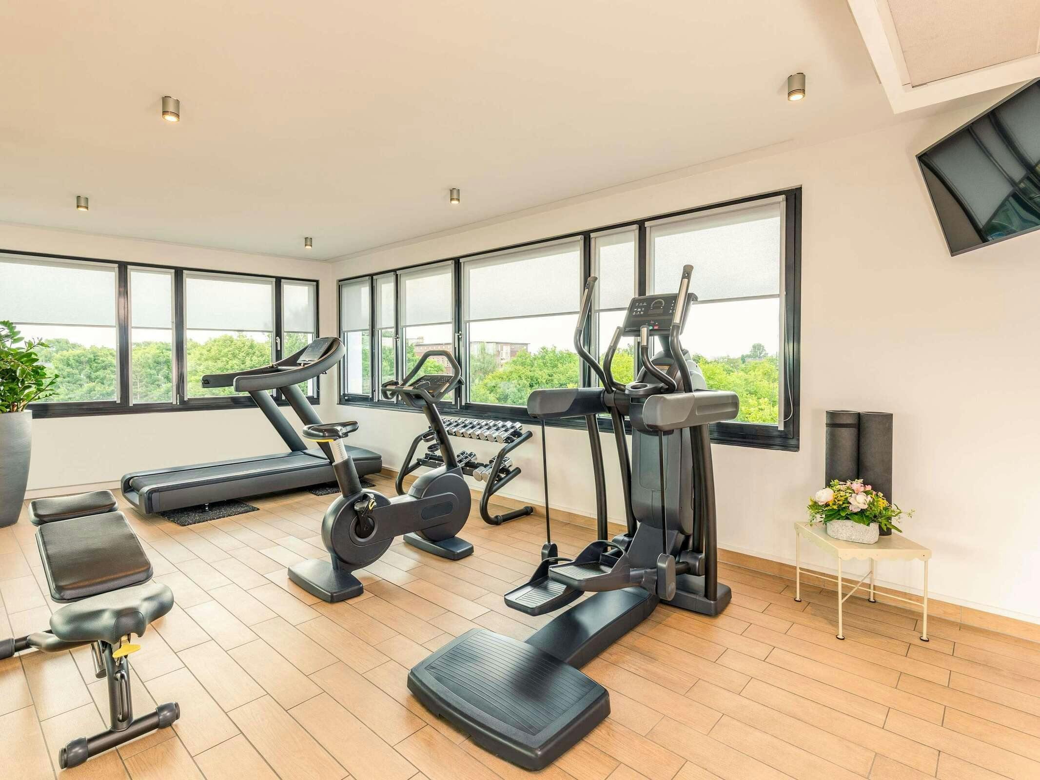 Hotel Novotel Hamburg City Alster photo 2