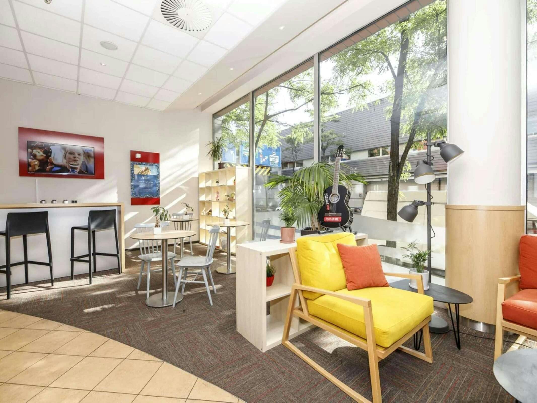 Hotel Ibis Praha Mala Strana photo 2