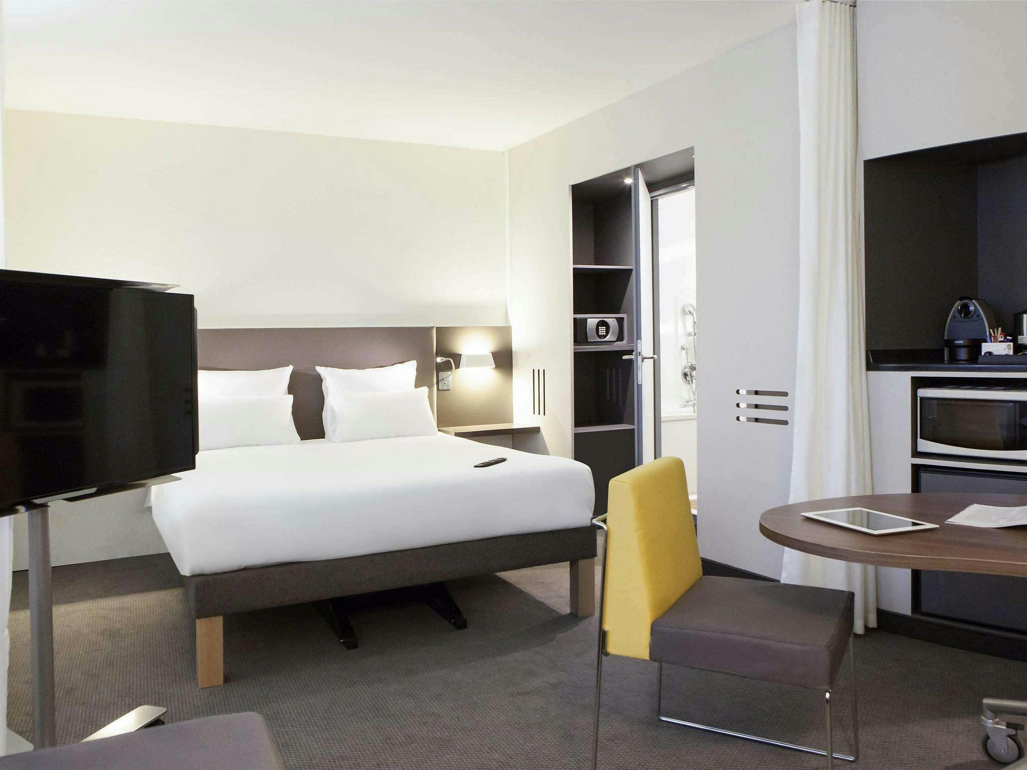 Hotel Novotel Suites Gare Lille Europe photo 4