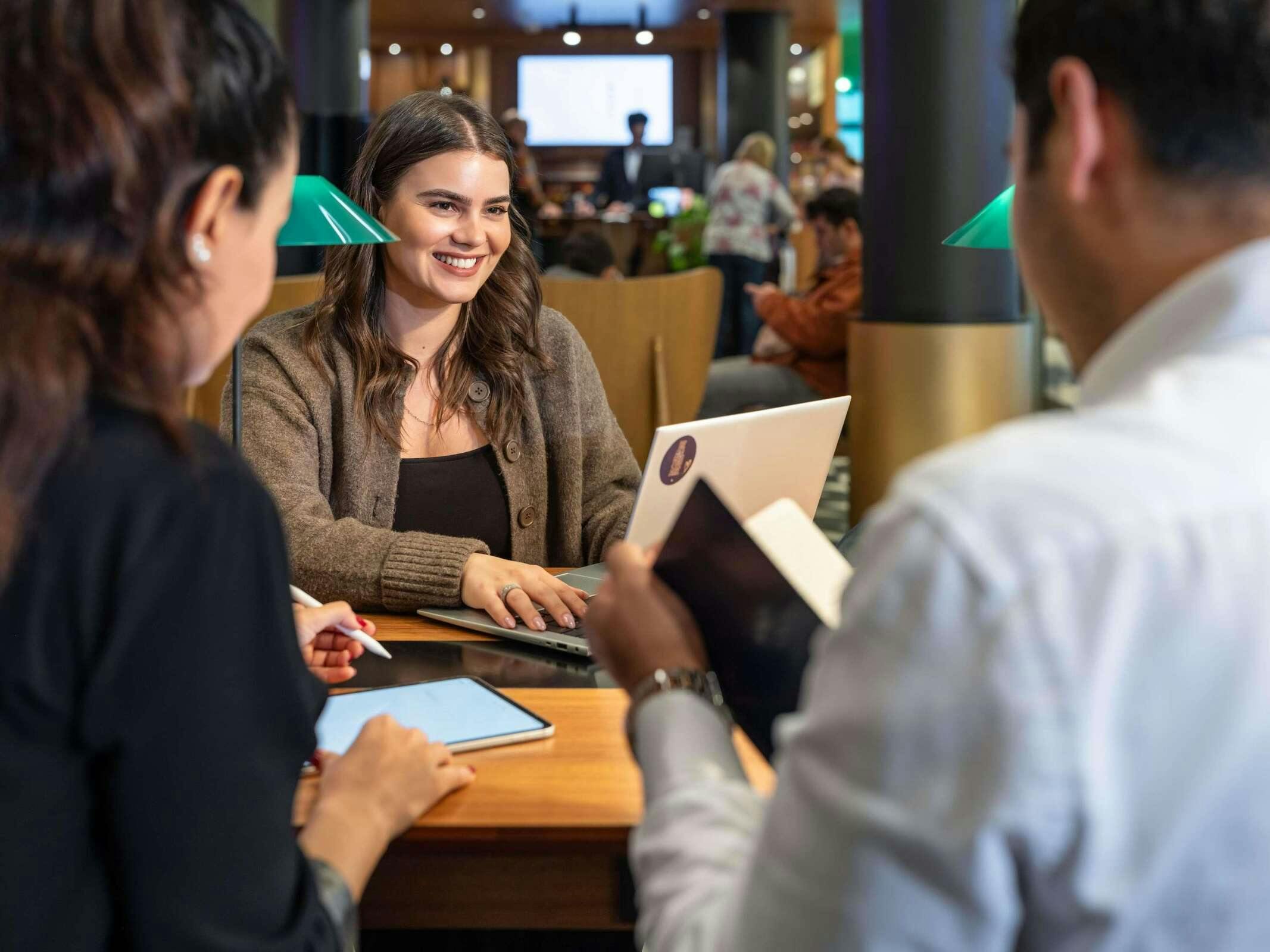 Hotel Novotel Wien City photo 1