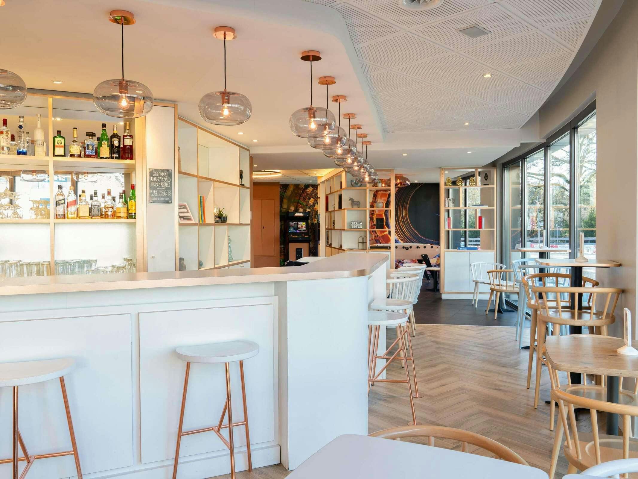 Hotel ibis Geneve Petit Lancy photo 4