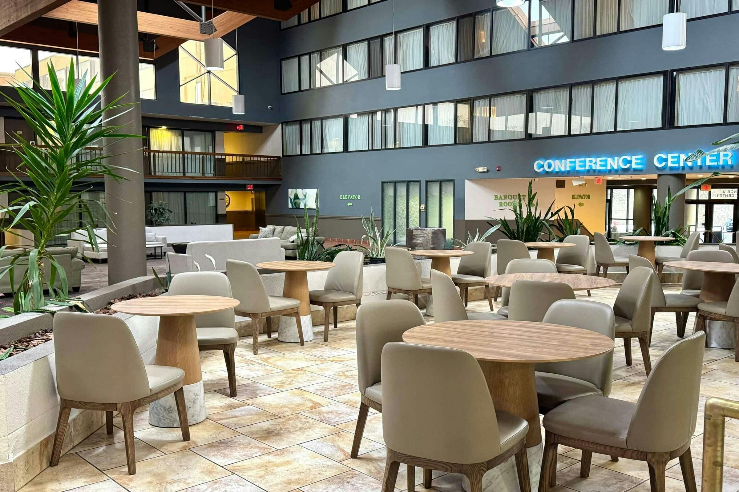 Hotel Wyndham Garden Ann Arbor photo 4