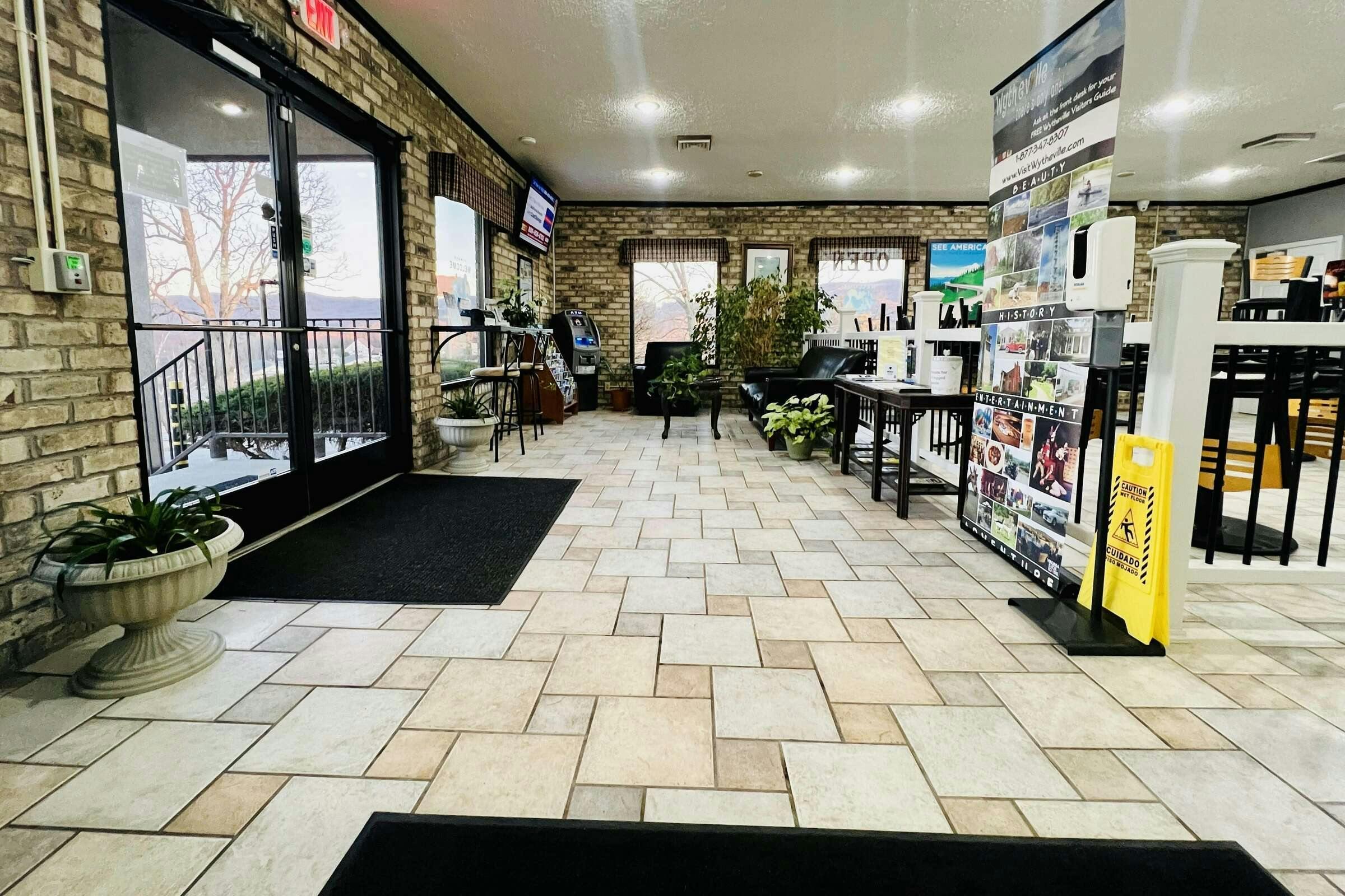 Hotel Travelodge Wytheville photo 2