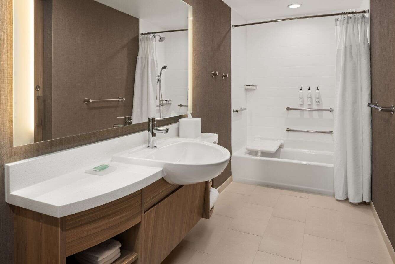 Hotel SpringHill Suites Eau Claire photo 4