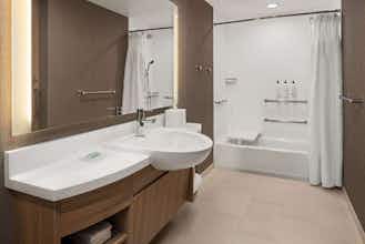 Hotel SpringHill Suites Eau Claire photo 4