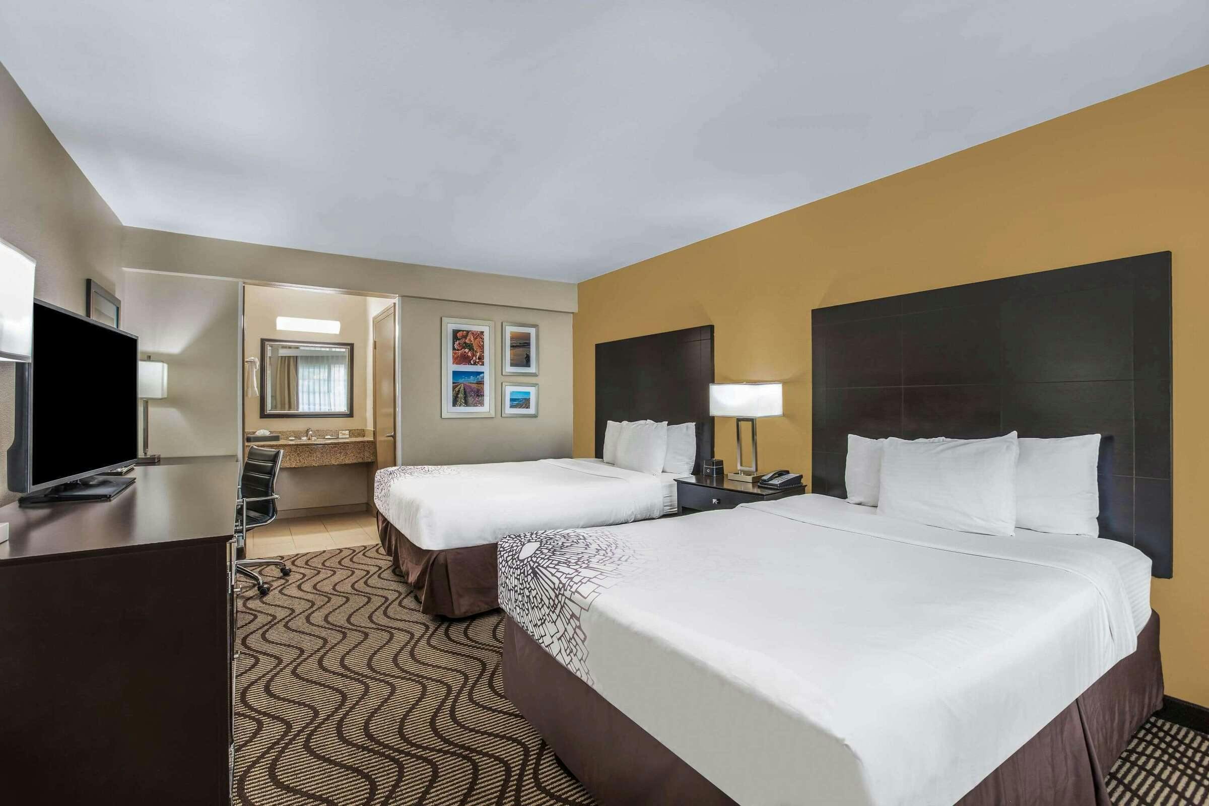 Hotel LQ Inn and Suite Carlsbad photo 5