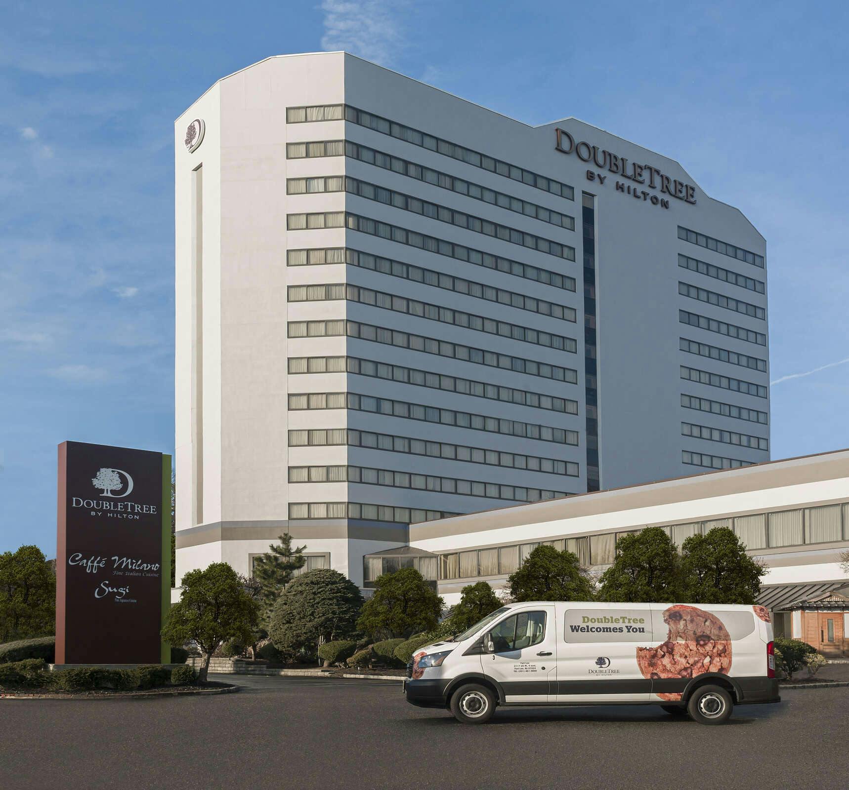 DoubleTree by Hilton Fort Lee - George Washington Bridge