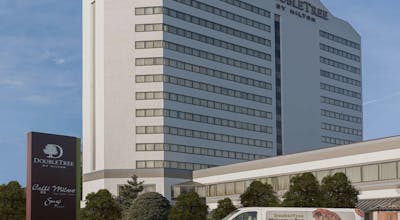 DoubleTree by Hilton Fort Lee - George Washington Bridge