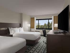 Hotel DoubleTree by Hilton Fort Lee - George Washington Bridge photo 3