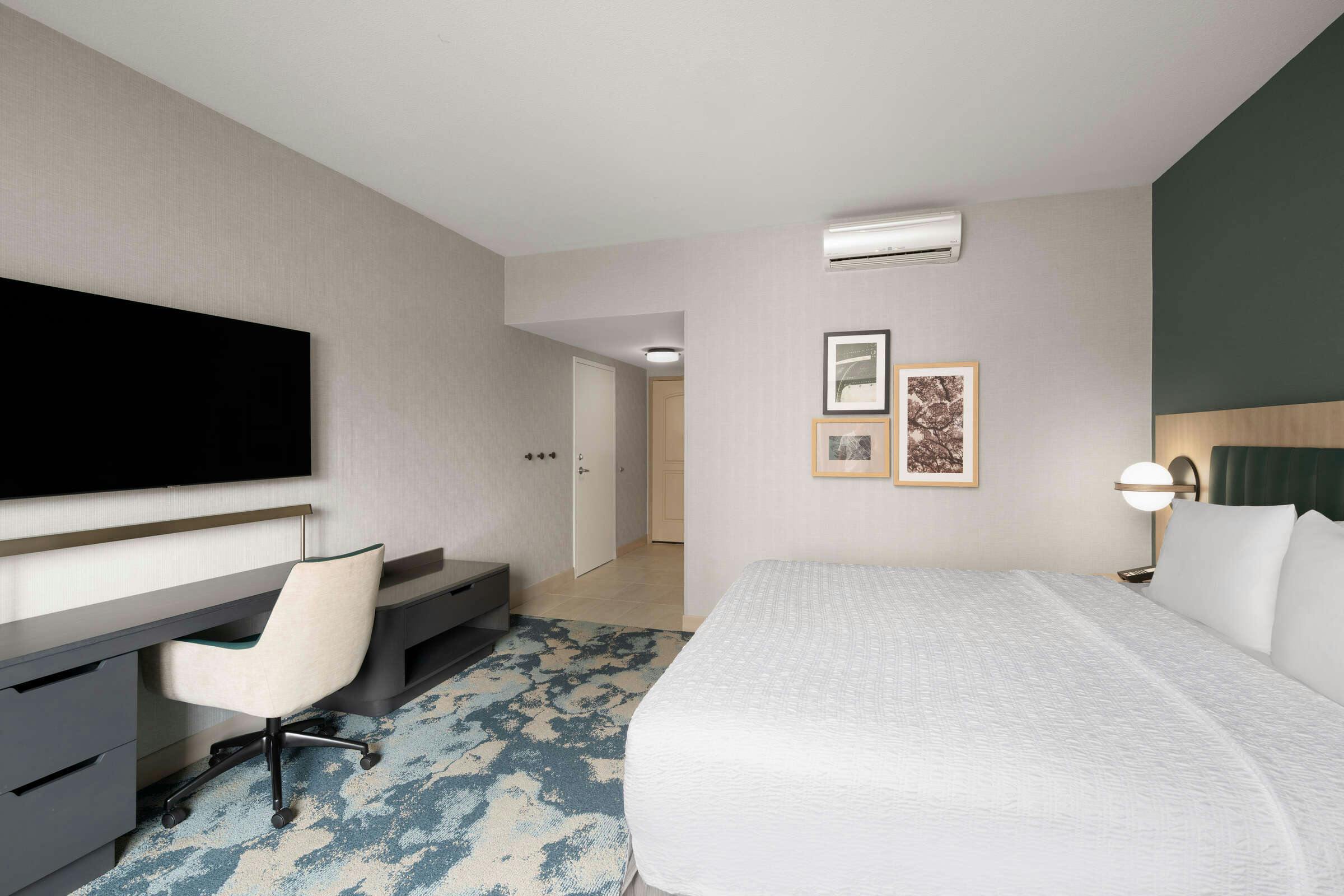 Hotel Hampton Inn & Suites Oakland Airport - Alameda photo 5