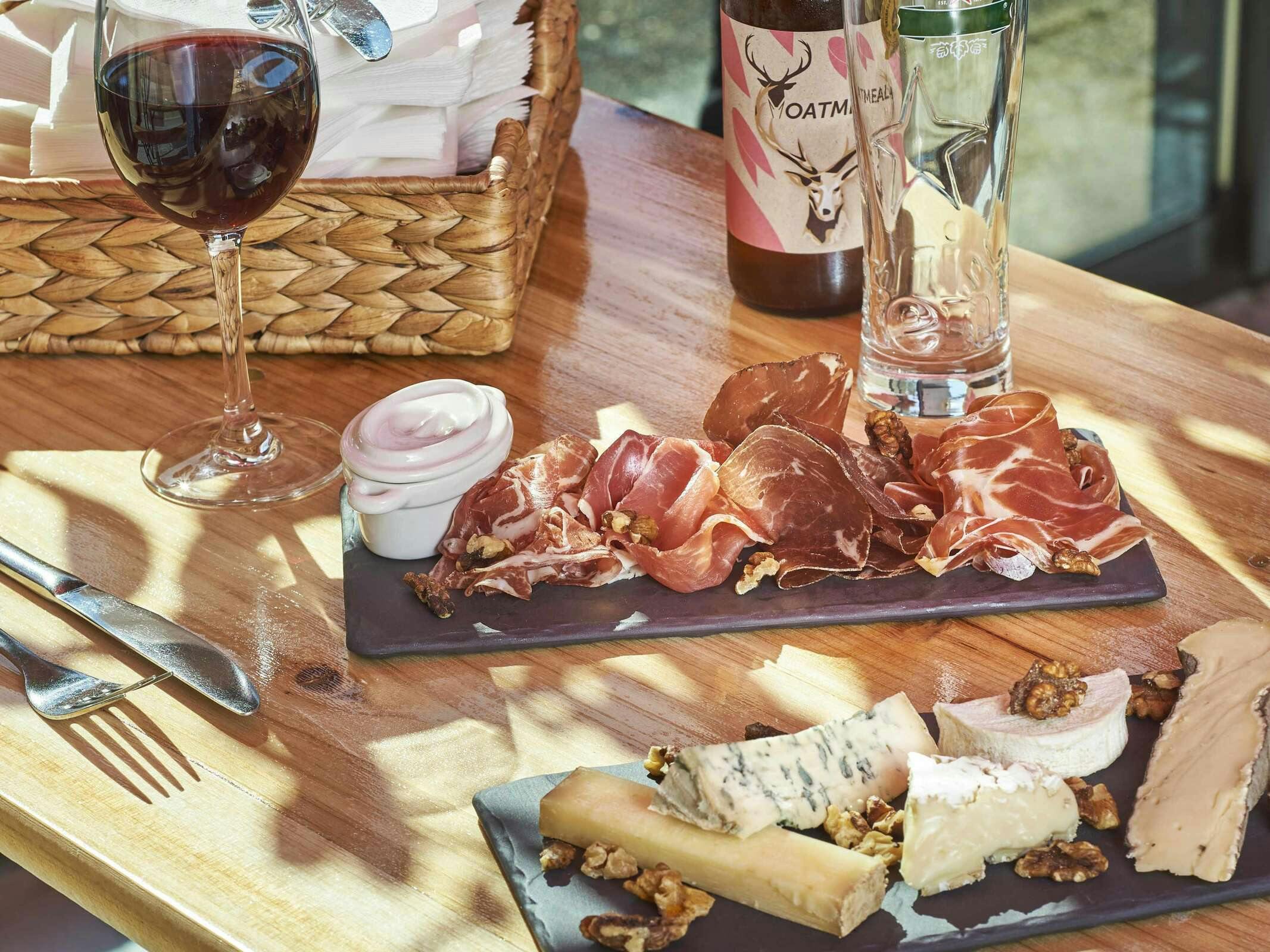 Greet Hotel Versailles Voisins Le Bretonneux