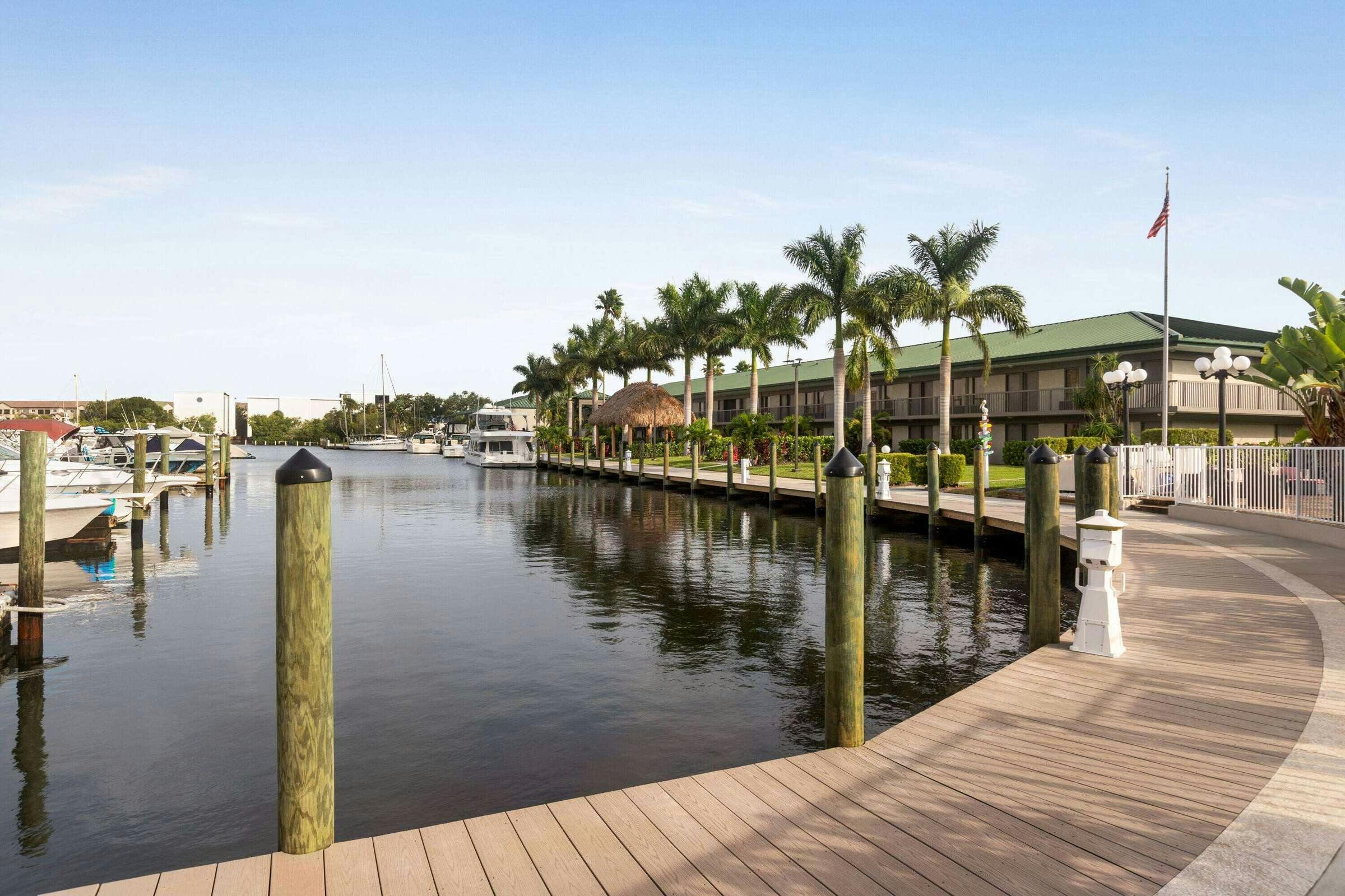 Hotel RA Sarasota Waterfront photo 4