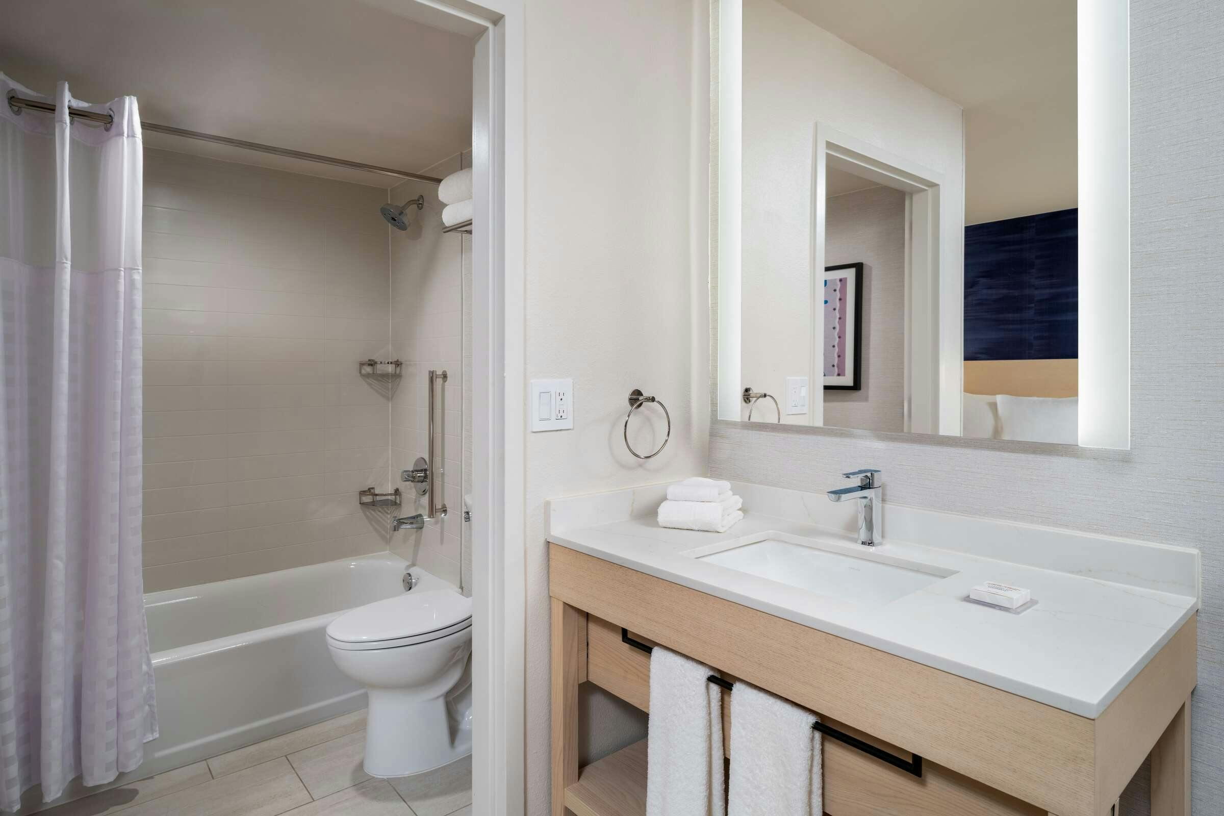 Hotel Hyatt Place Fort Lauderdale Cruiseport photo 5