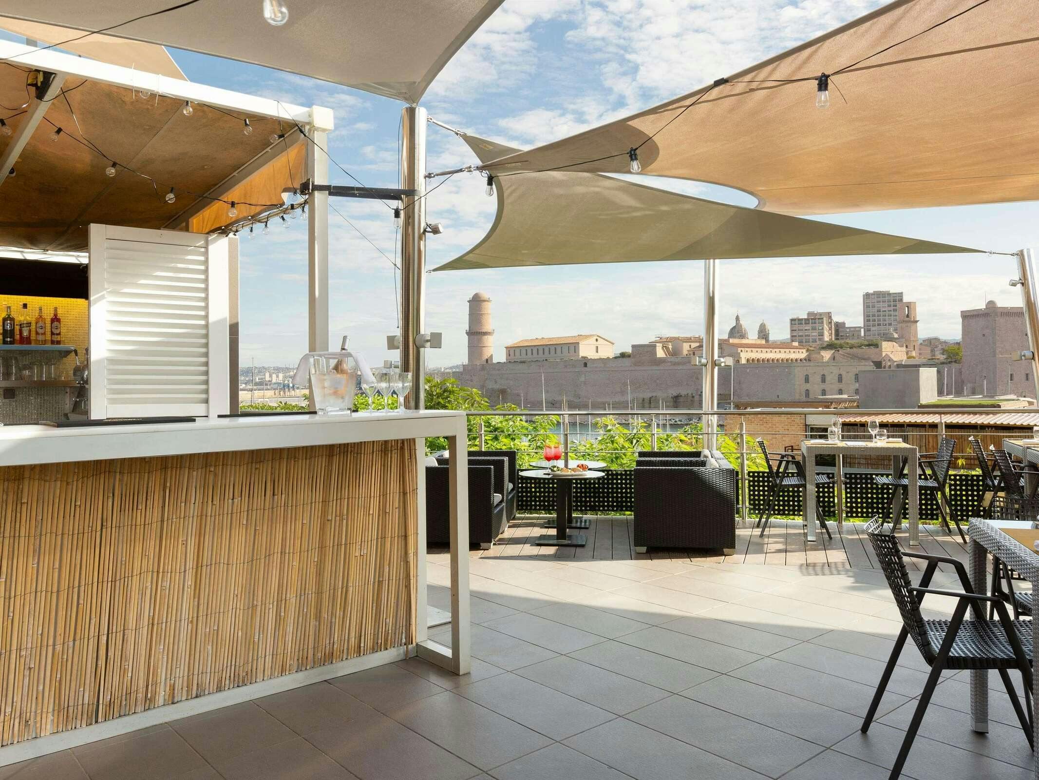 Hotel Novotel Marseille Vieux Port photo 1