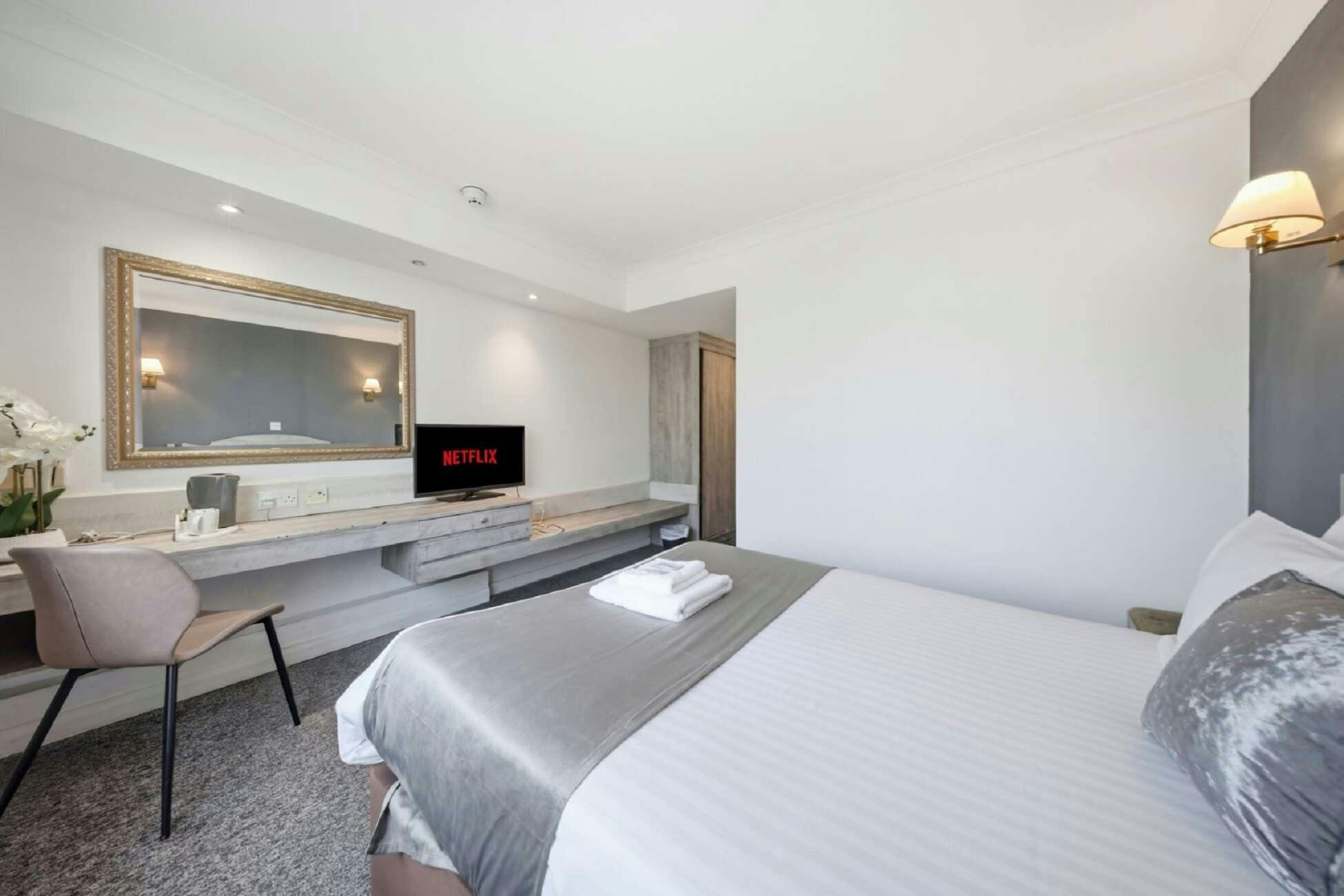 Hotel The Greyhound Hotel photo 3