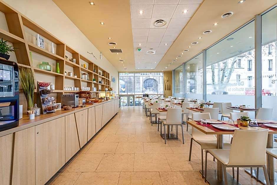 Hotel Zenitude Hôtel-Résidences Marseille St Charles photo 2