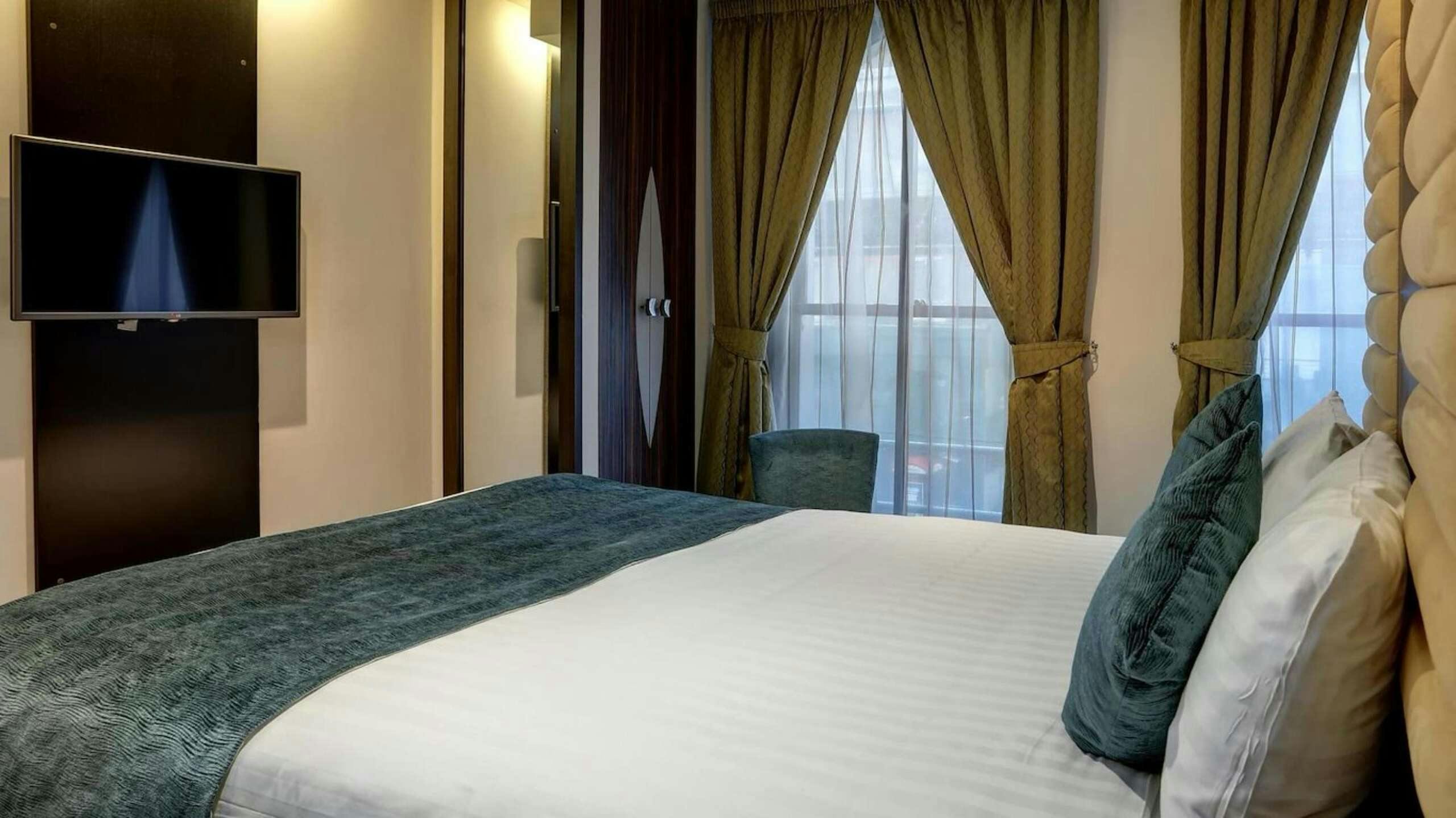 Hotel MAITRISE HOTEL, MAIDAVALE photo 2