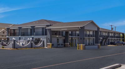 Super 8 Waco North I 35