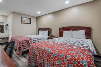 Hotel Super 8 Waco North I 35 photo 3