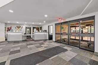 Hotel Ramada Stevens Point photo 3