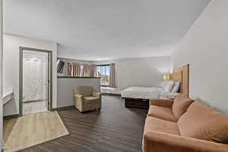 Hotel Ramada Stevens Point photo 5