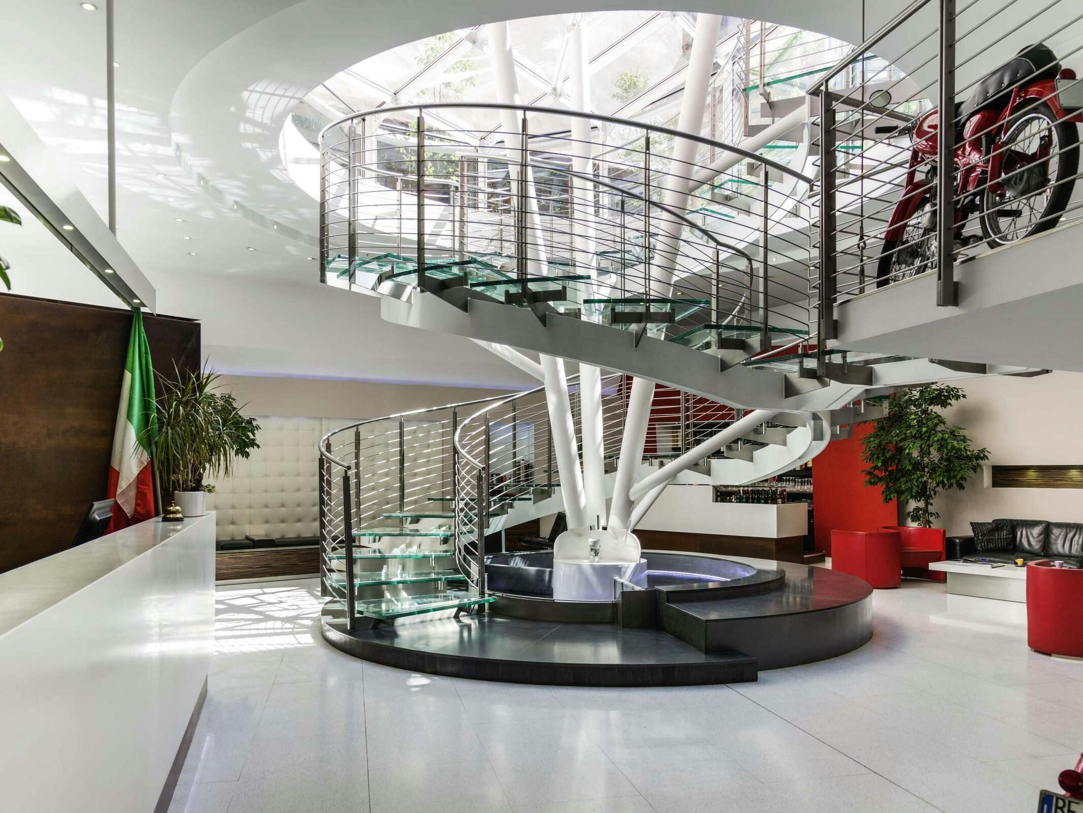 Hotel Ibis Styles Milano Centro photo 1