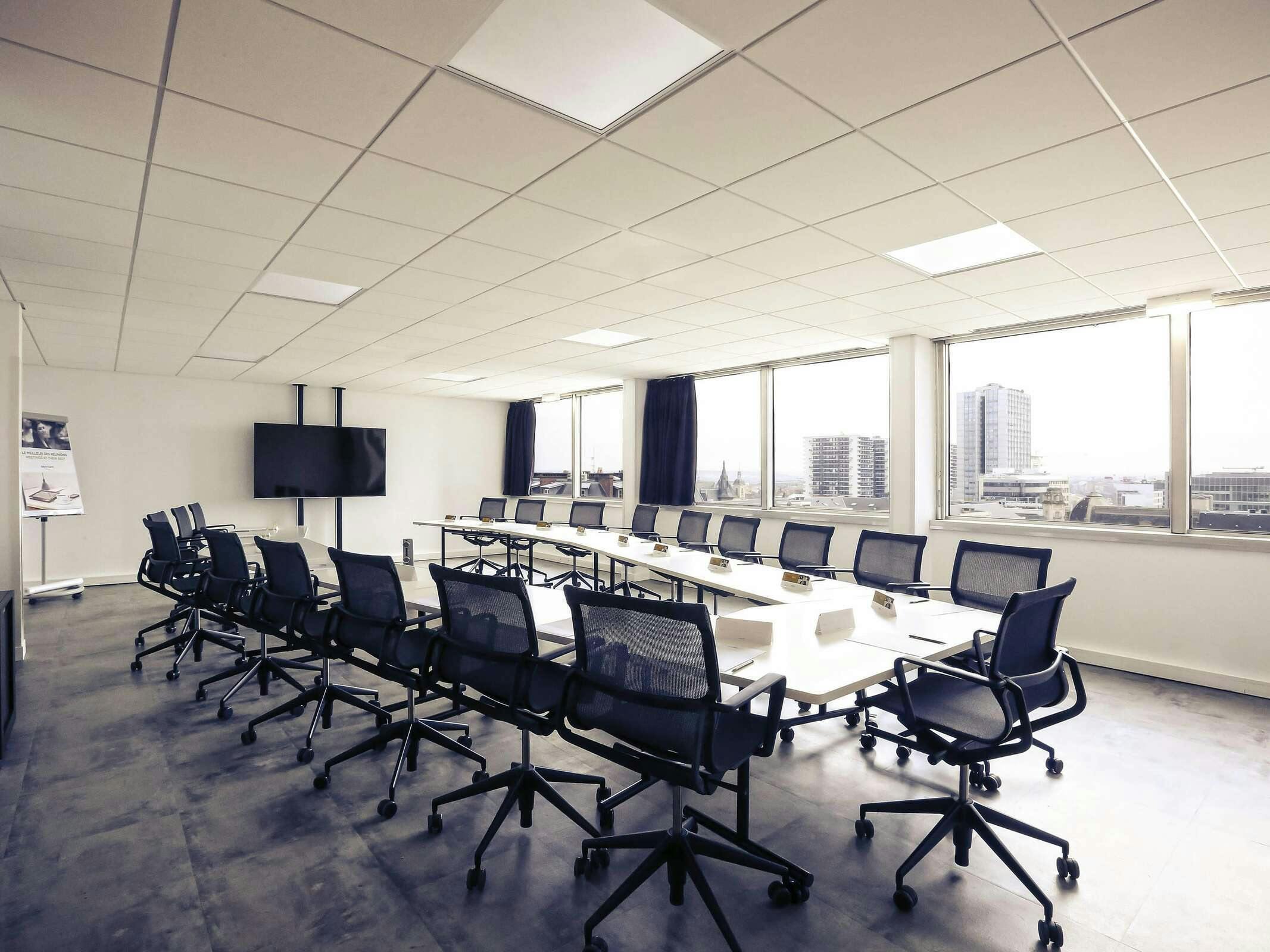 Hotel Hôtel Mercure Nancy Centre Gare photo 2