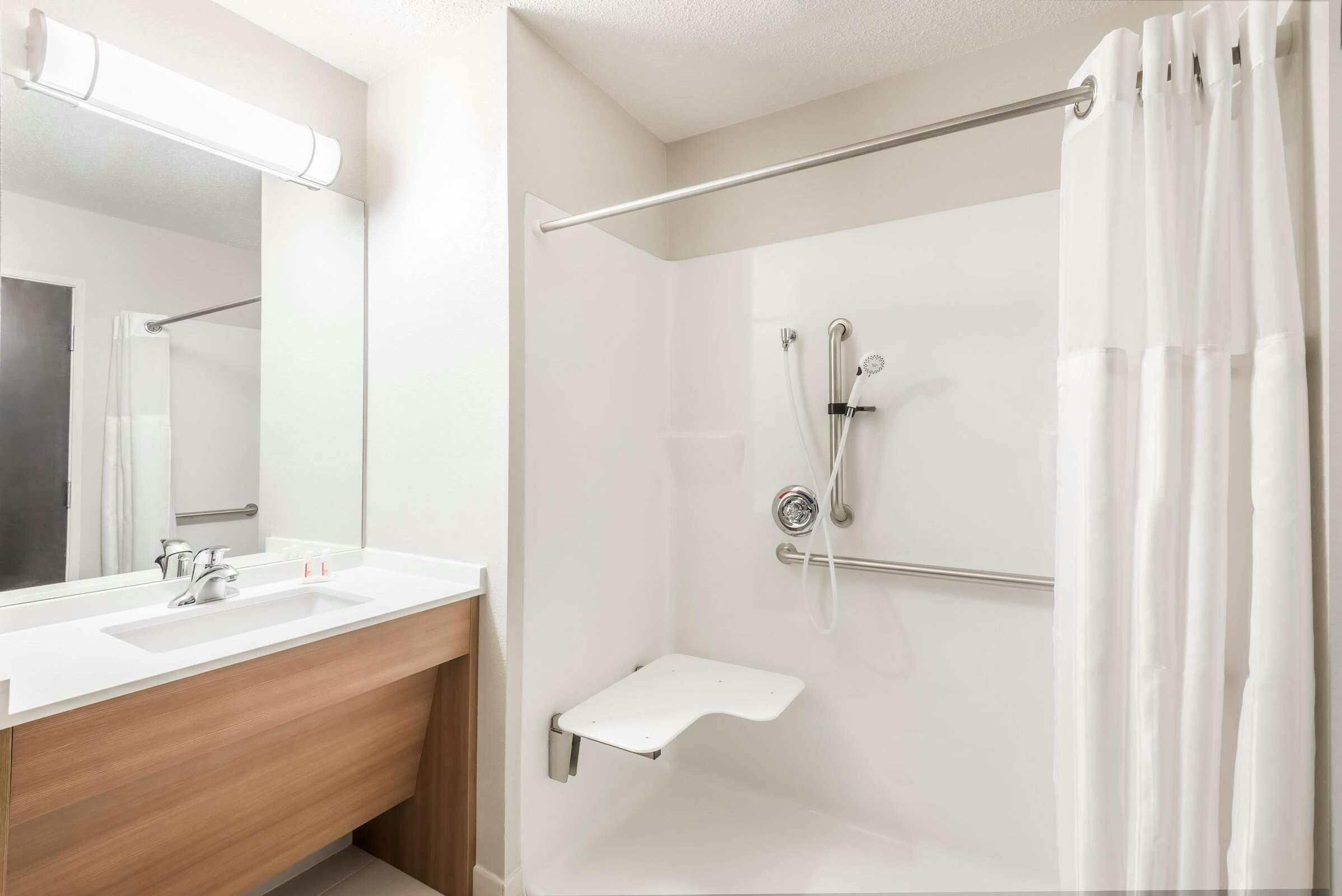Hotel Microtel Beaver Falls photo 5