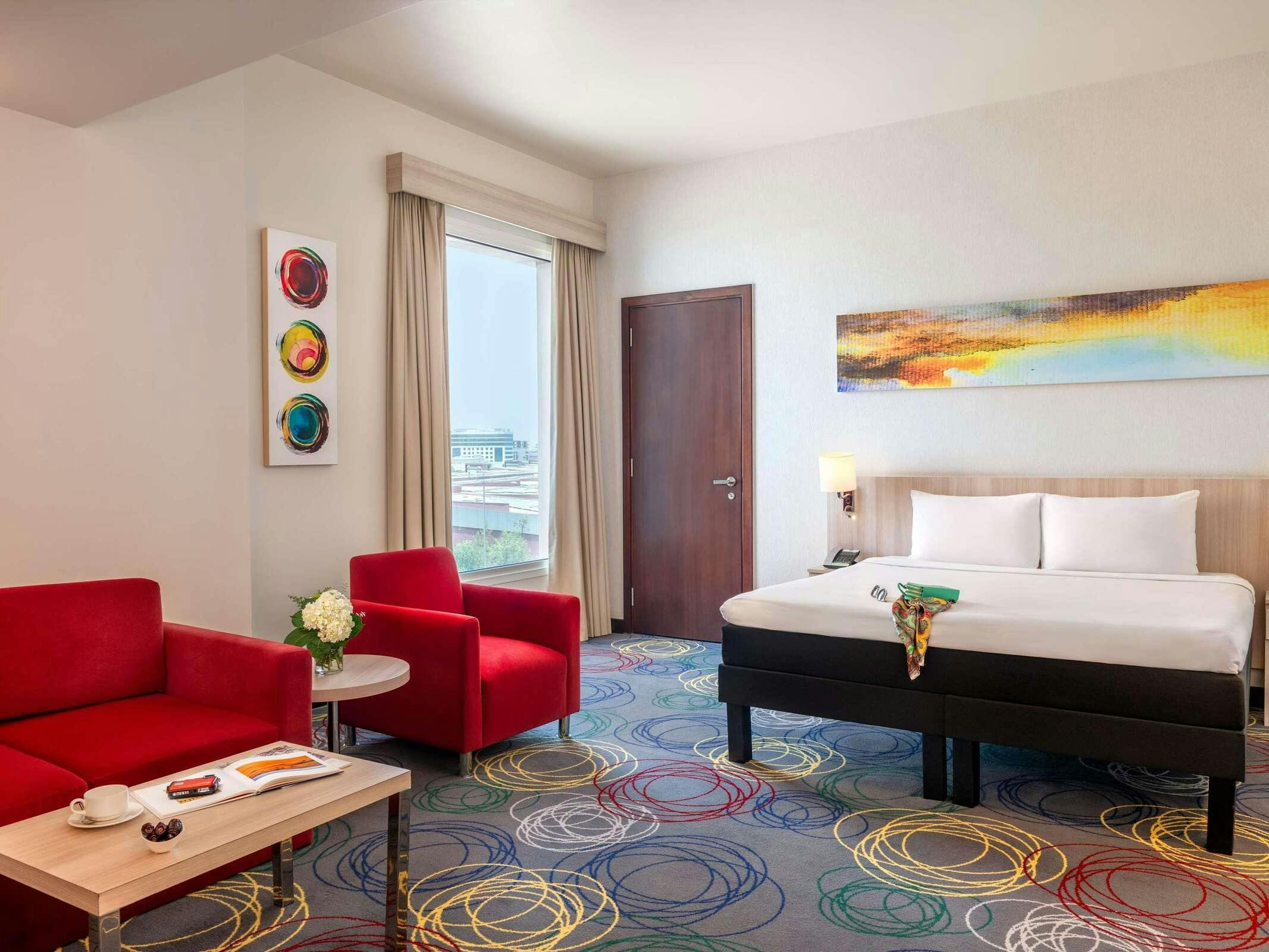 Hotel IBIS STYLES DRAGON MART photo 4