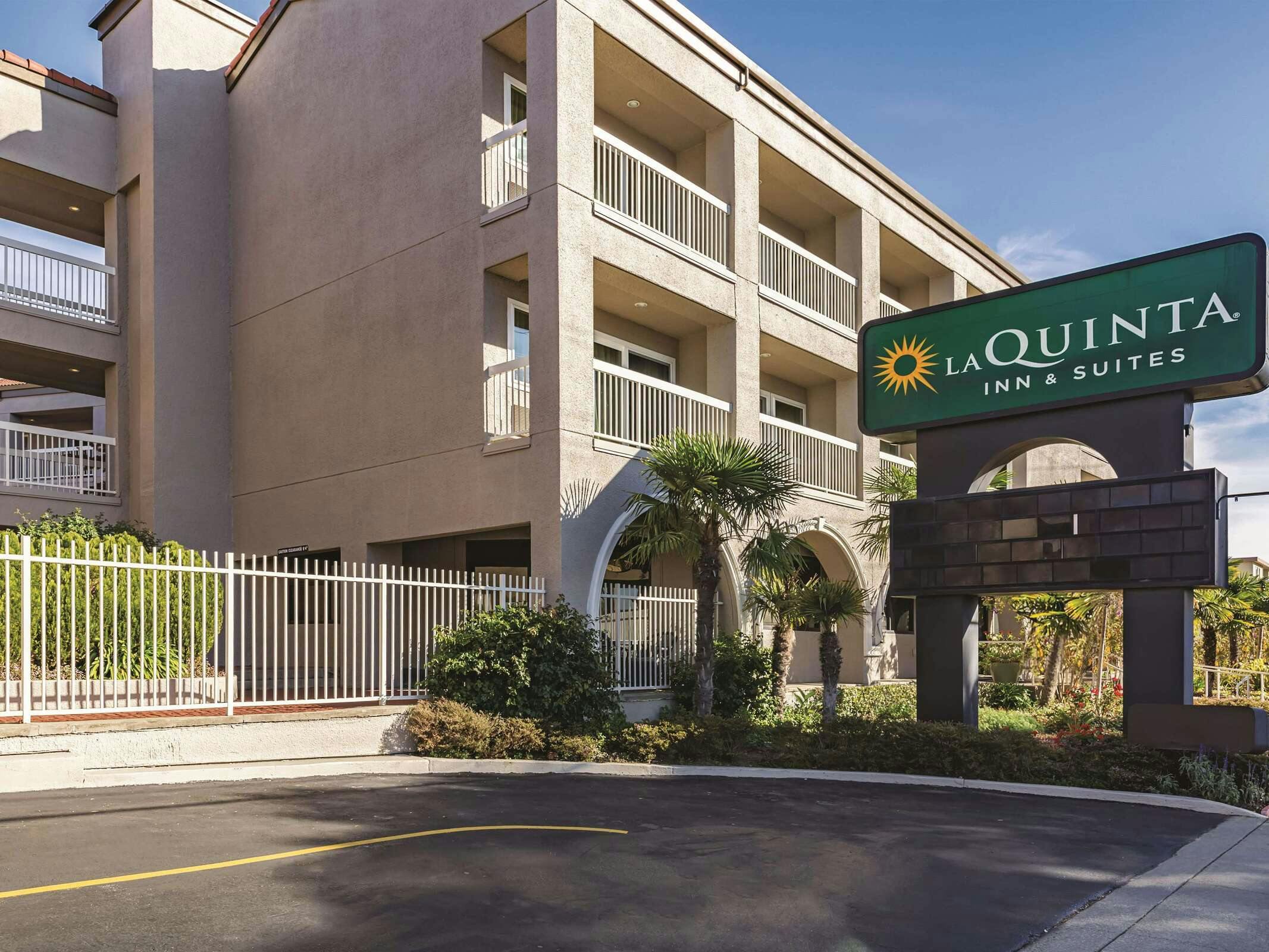 Hotel La Quinta Inn Ste SFO AP West photo 3