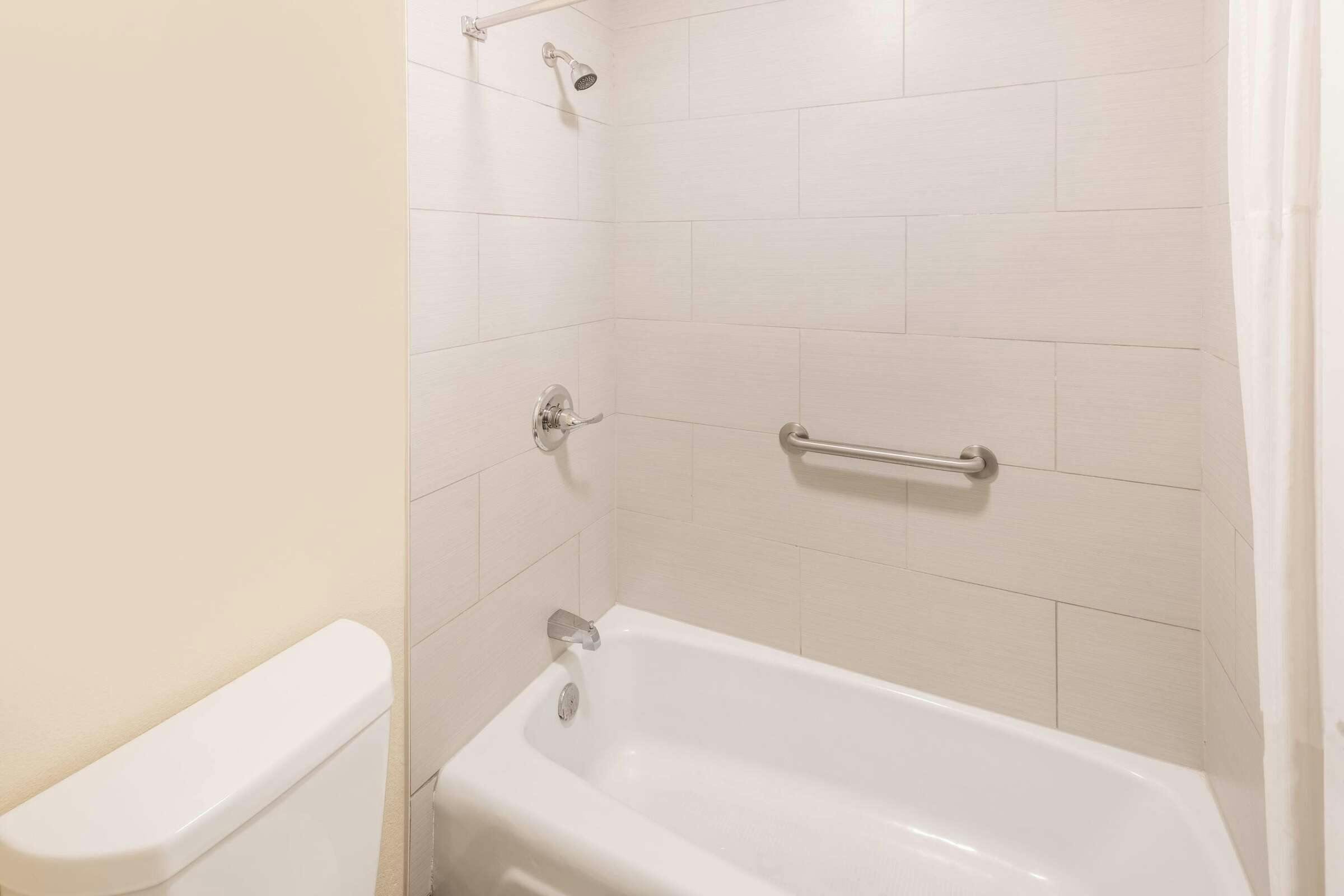Hotel Days Inn Madison photo 2
