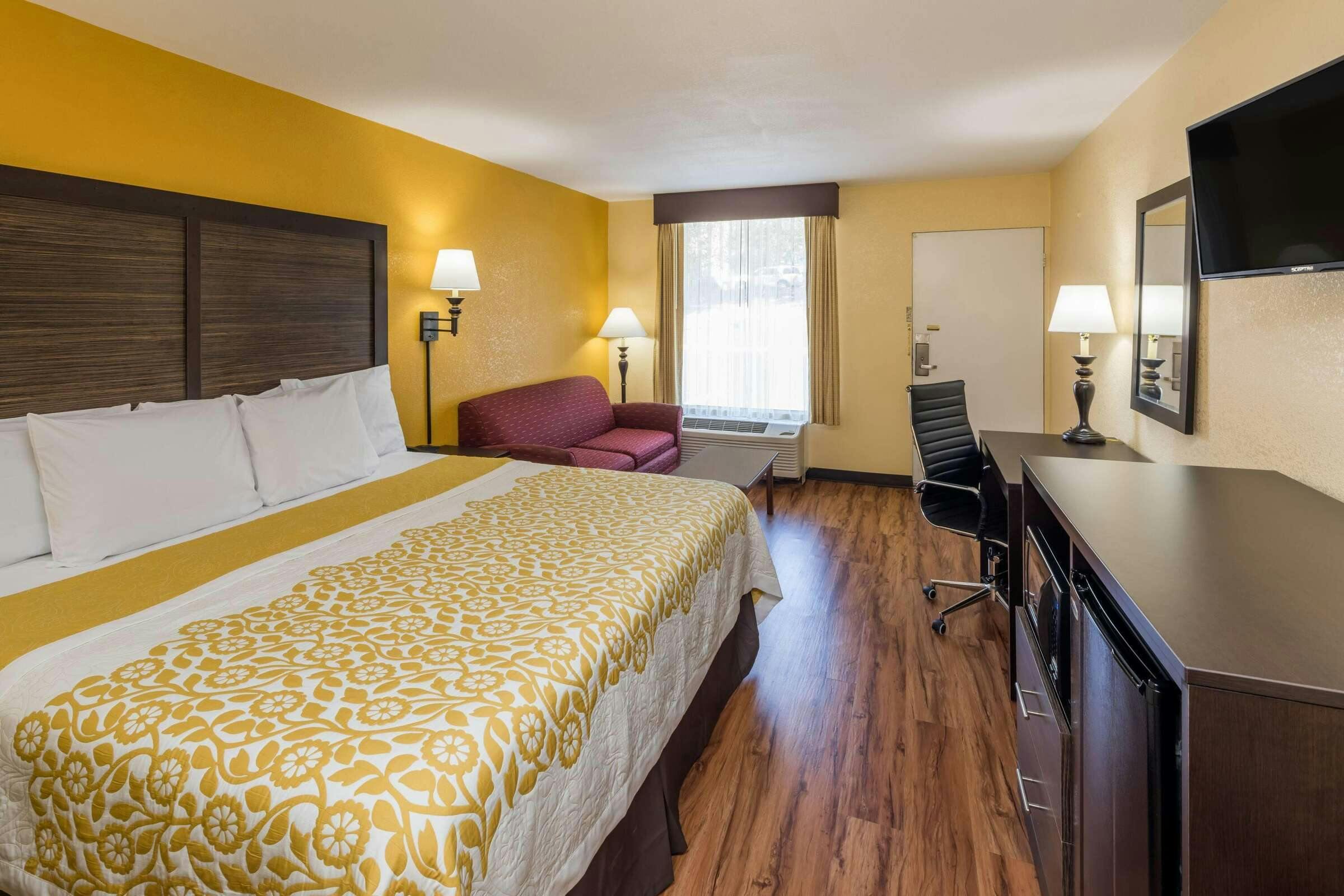 Hotel Days Inn Madison photo 4