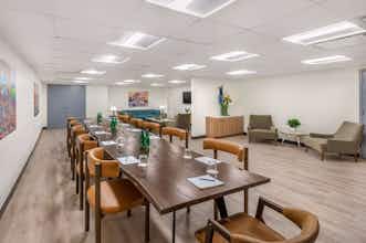 Hotel The Quincy, an Ascend Collection Hotel photo 4