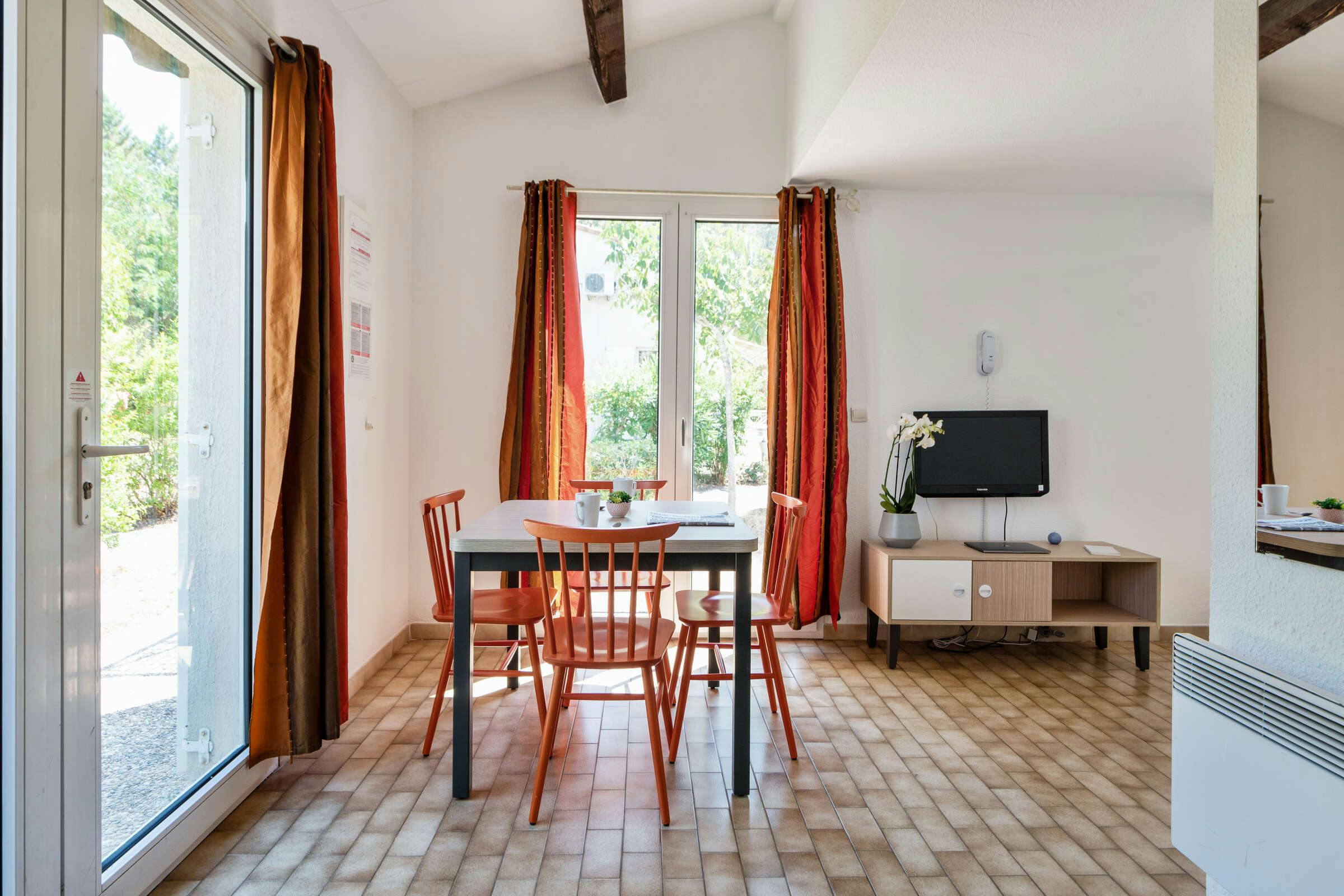 Hotel Comfort Aparthotel Mandelieu la Napoule Village photo 3