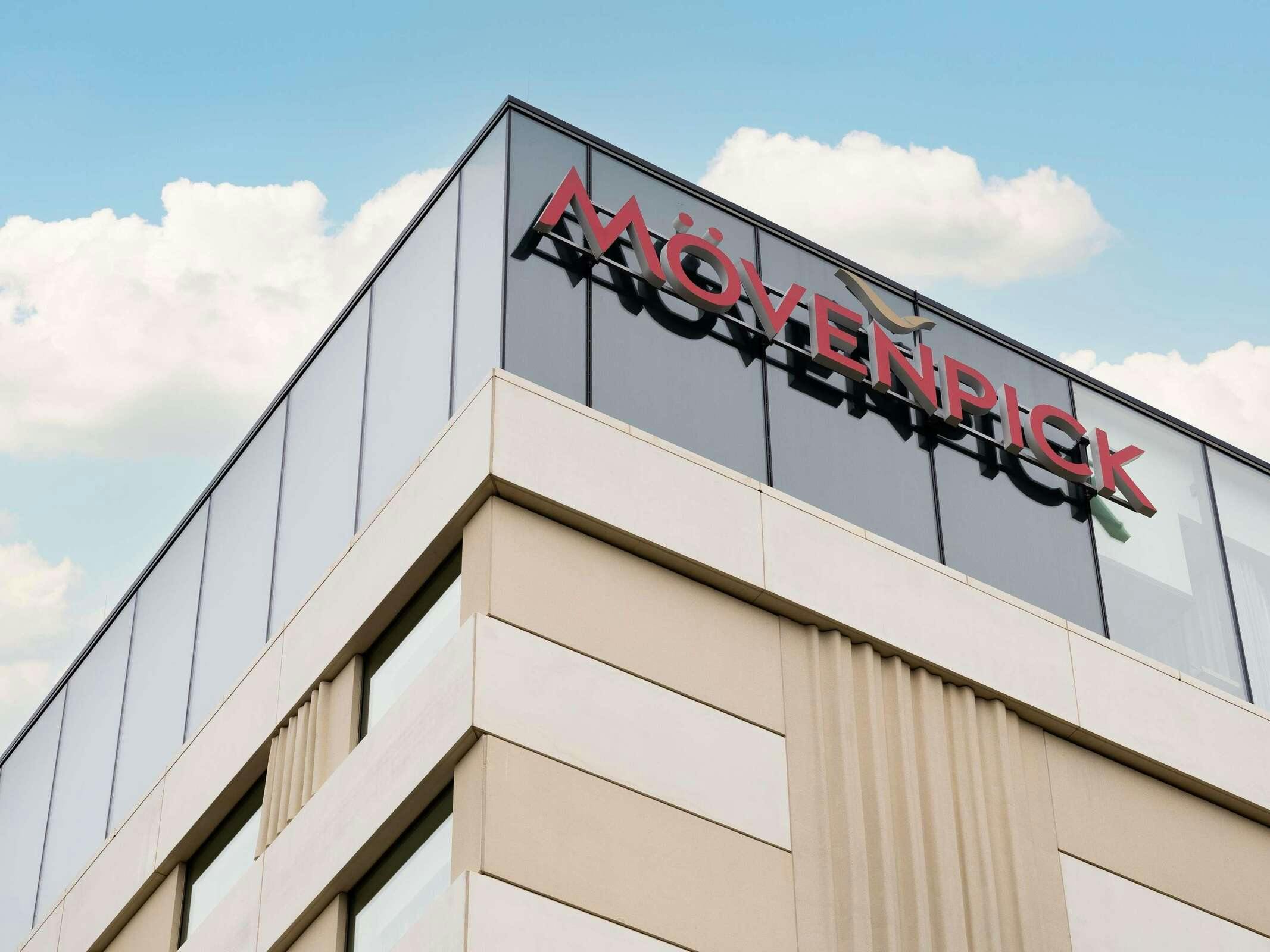 Hotel Mövenpick Hotel Brussels Airport photo 1