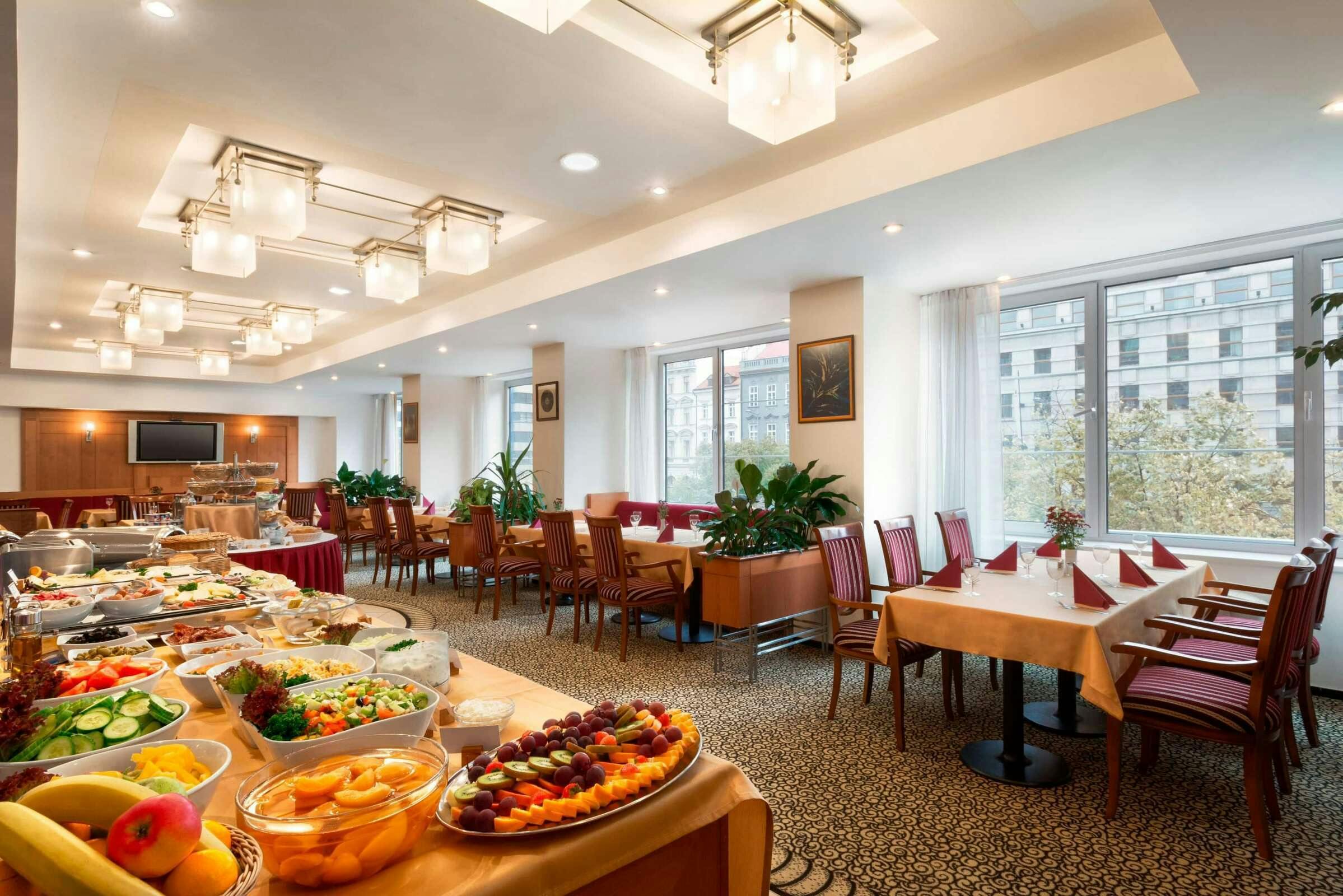 Hotel Ramada by Wyndham Prague City Centre photo 2
