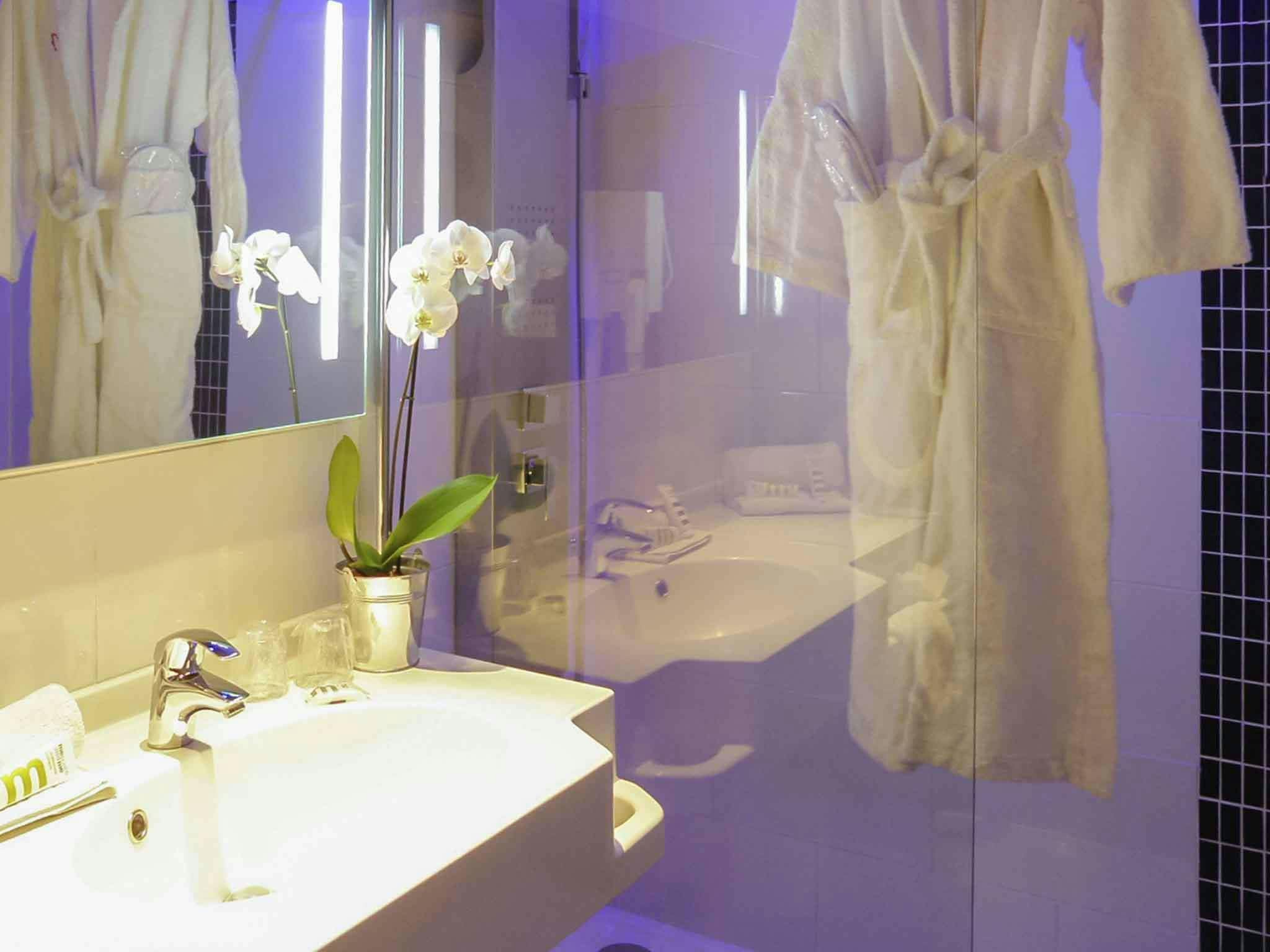 Hotel Hôtel Mercure Brive photo 2