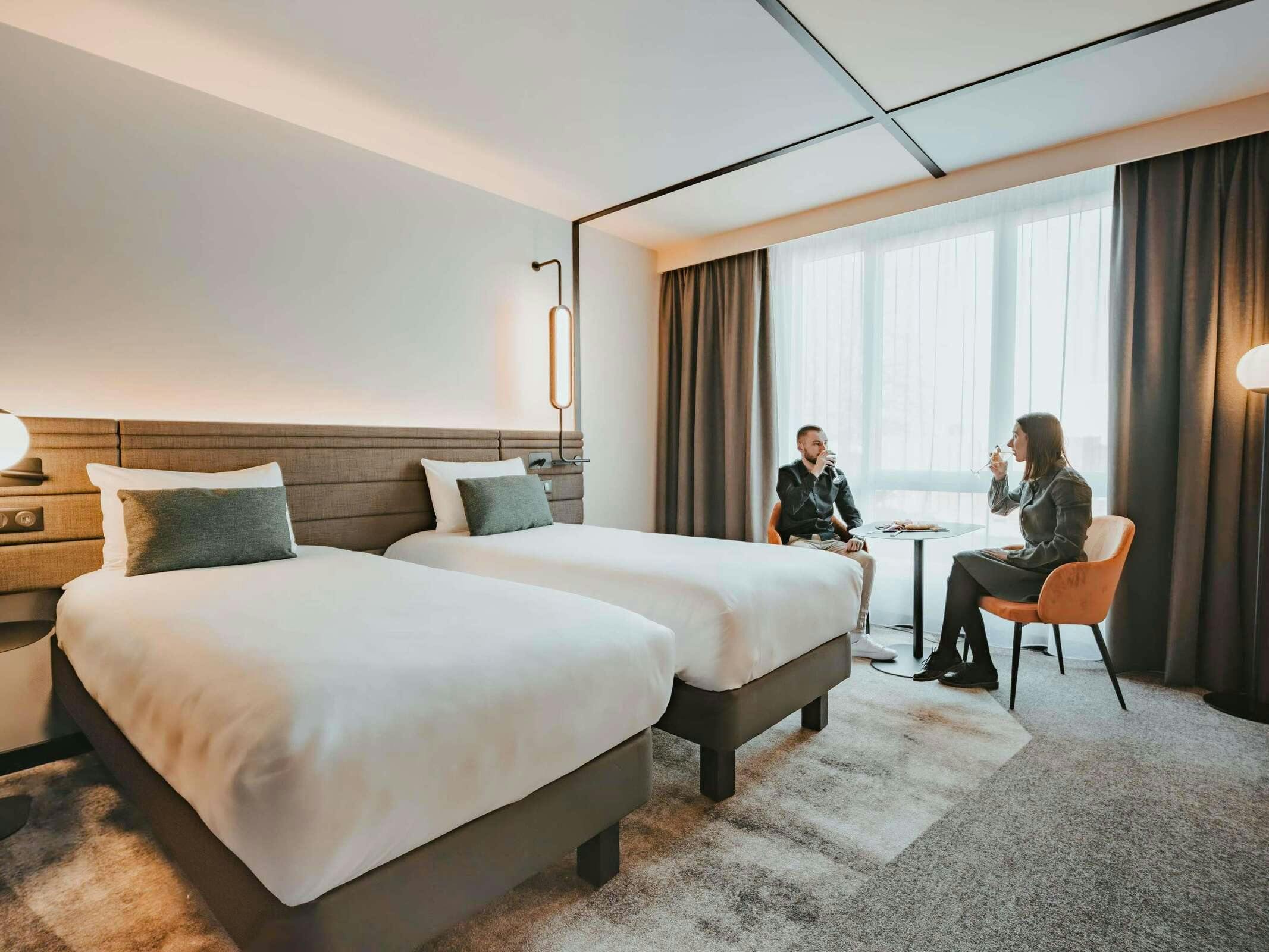 Hotel Novotel Lens Noyelles photo 3