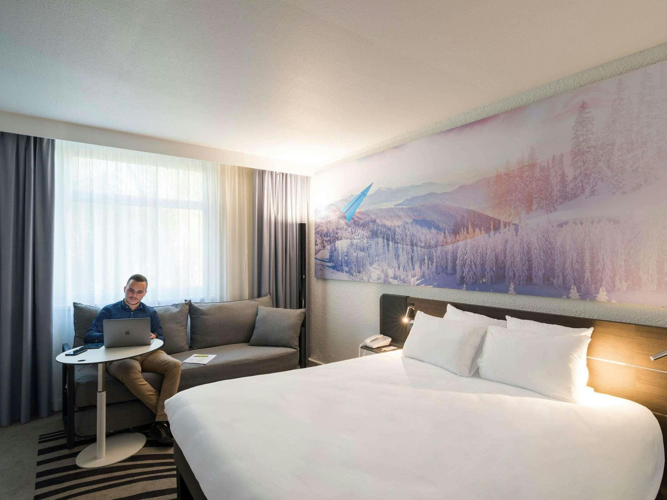 Hotel Novotel Lyon Bron Meeting & Events photo 4