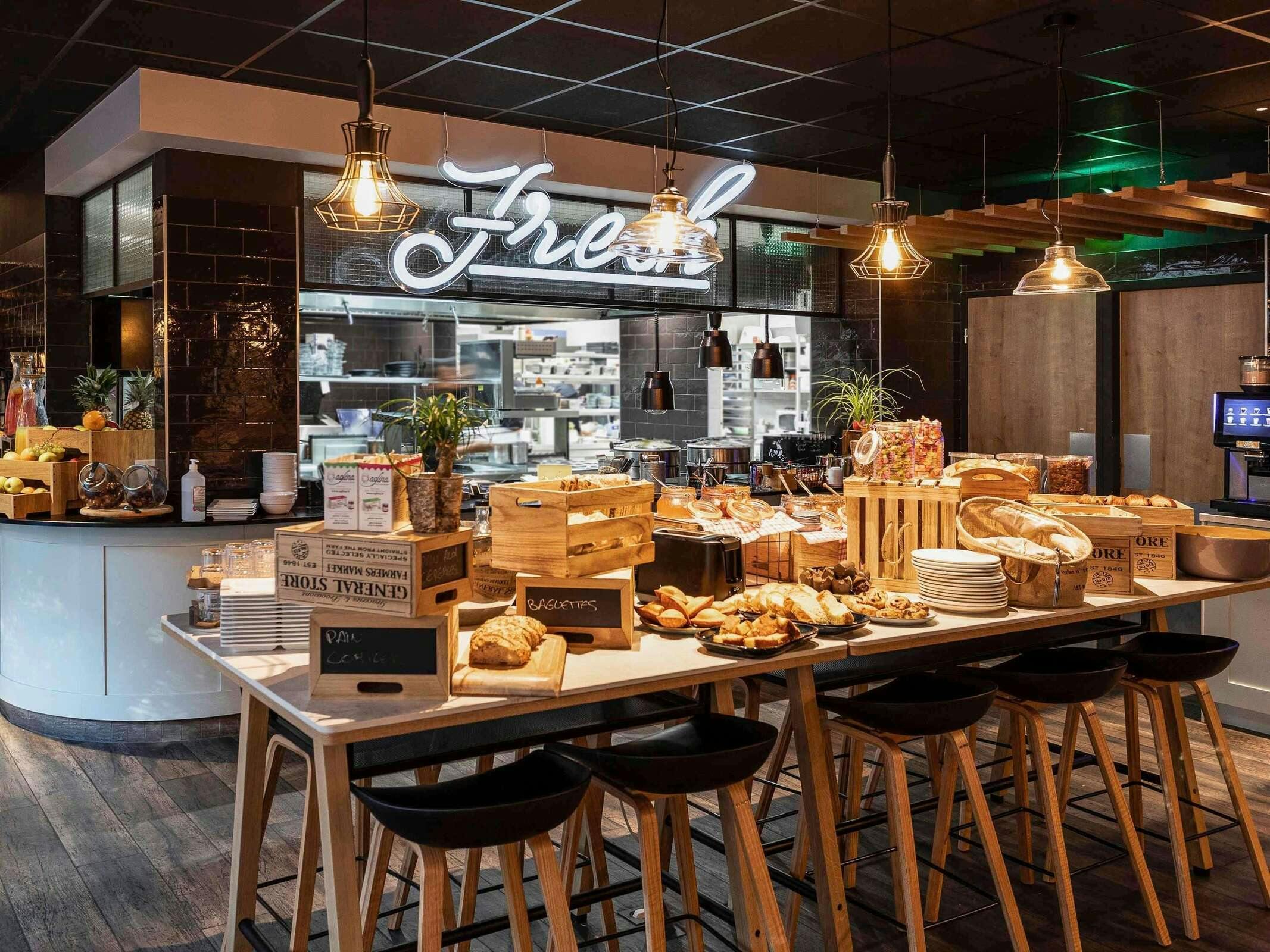 Hotel Novotel Valence Sud photo 1