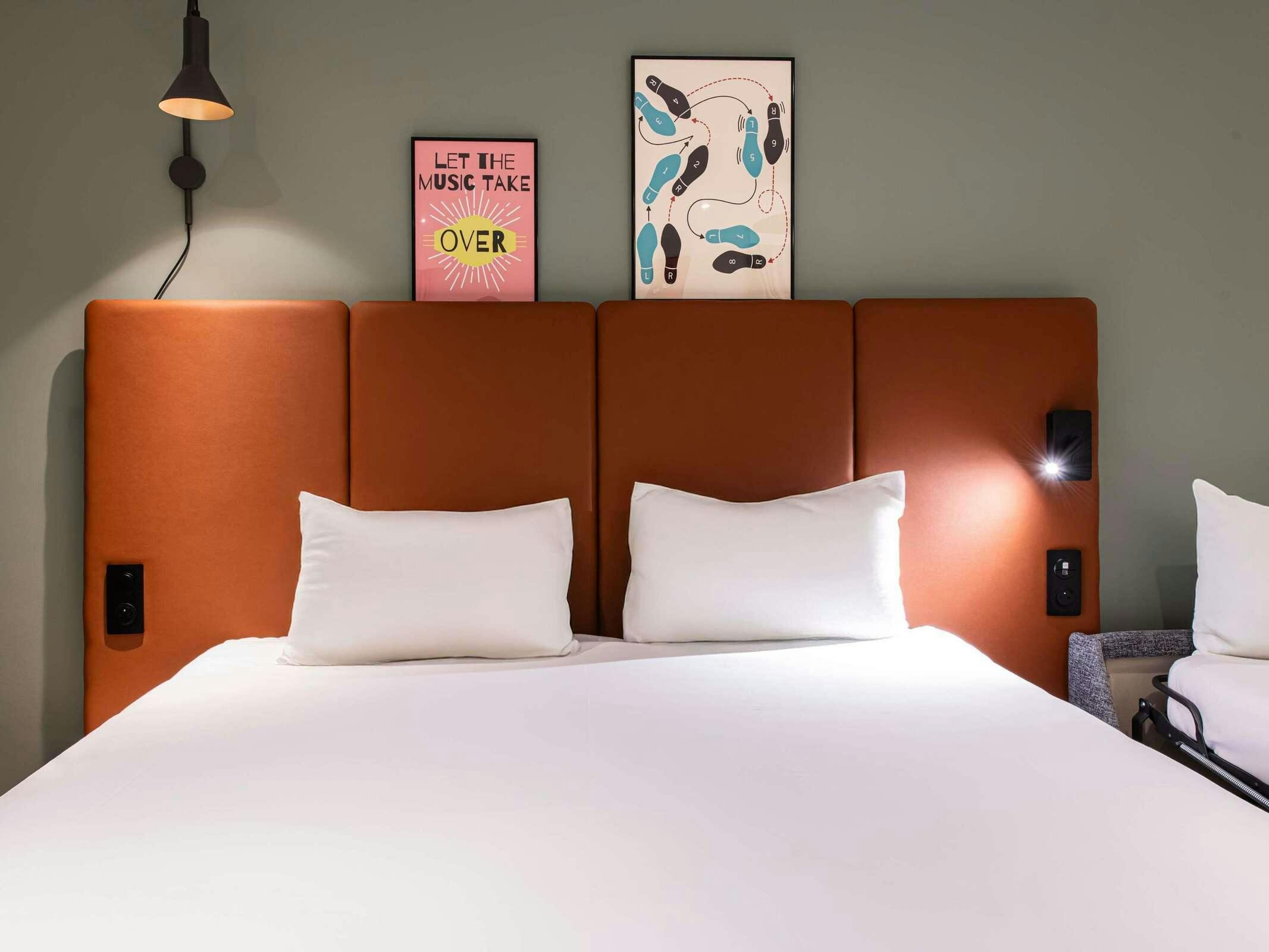 Hotel Ibis Paris Canal Saint Martin photo 5