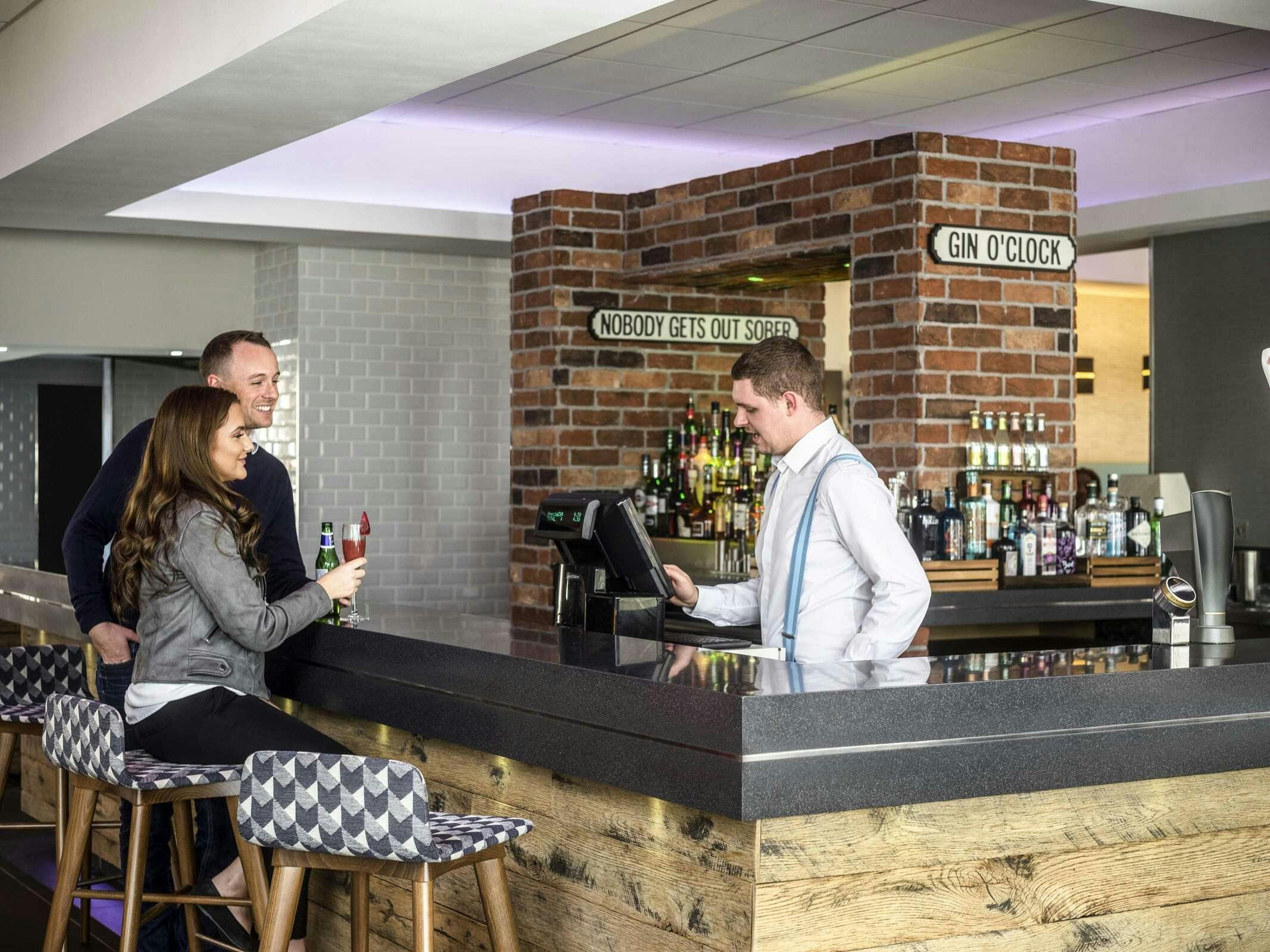 Hotel Novotel Ipswich Centre photo 4